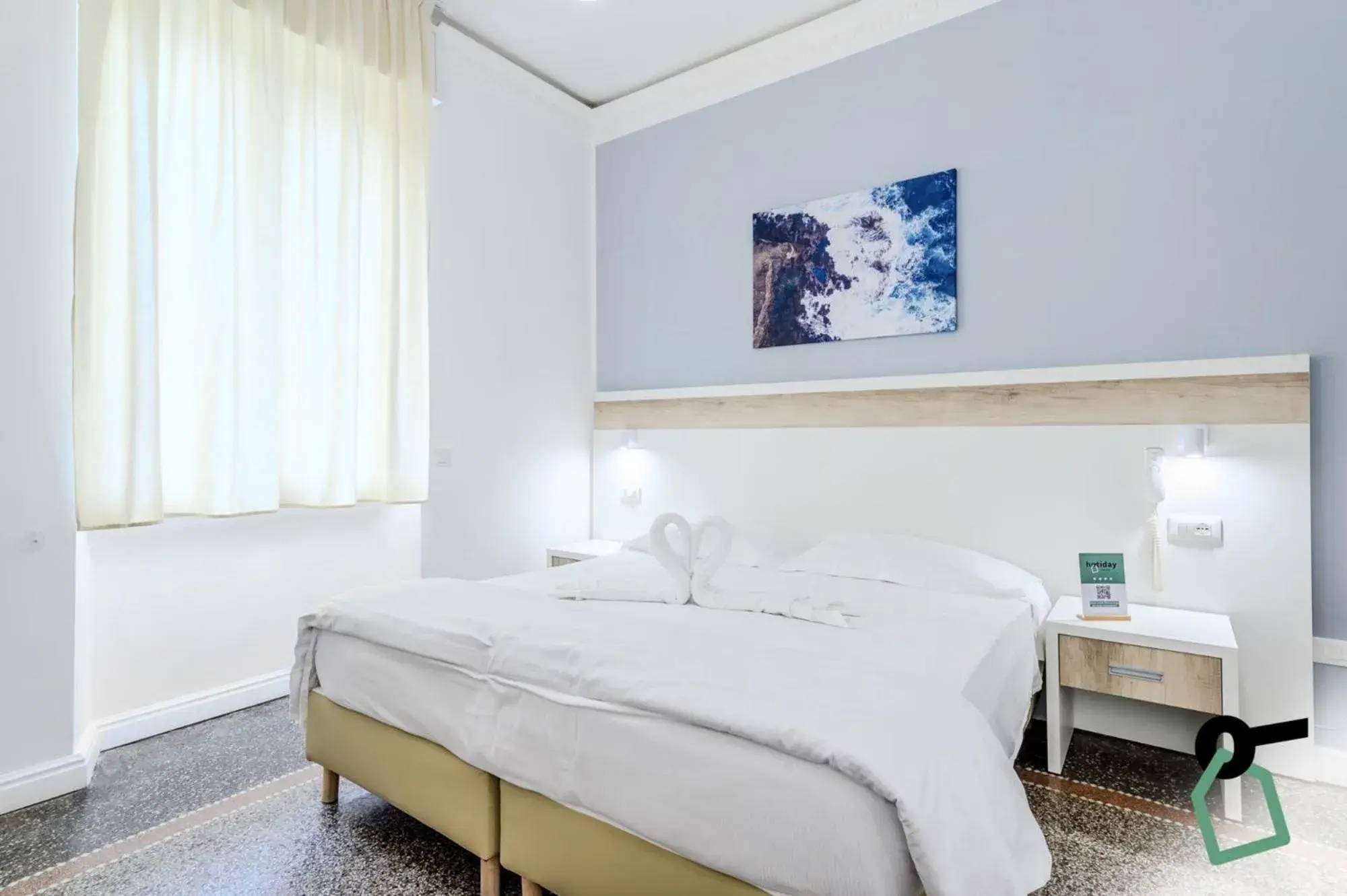 Deluxe Double Room with Side Sea View in Hotiday Room Collection - Rapallo Deluxe Double Room with Side Sea View in Hotiday Room Collection - Rapallo