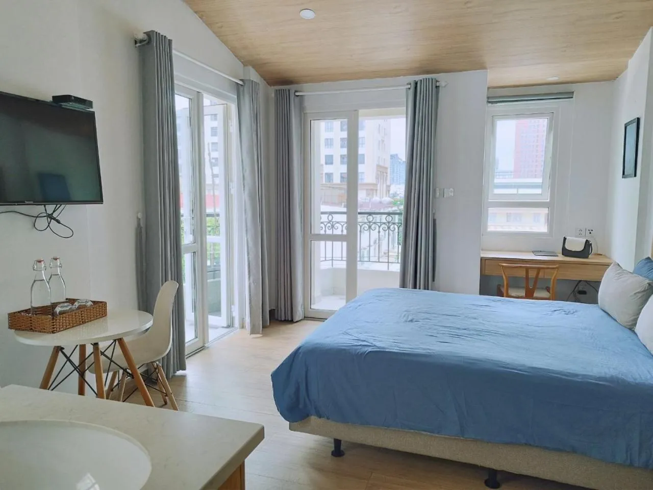 Bed in 7 Apartment