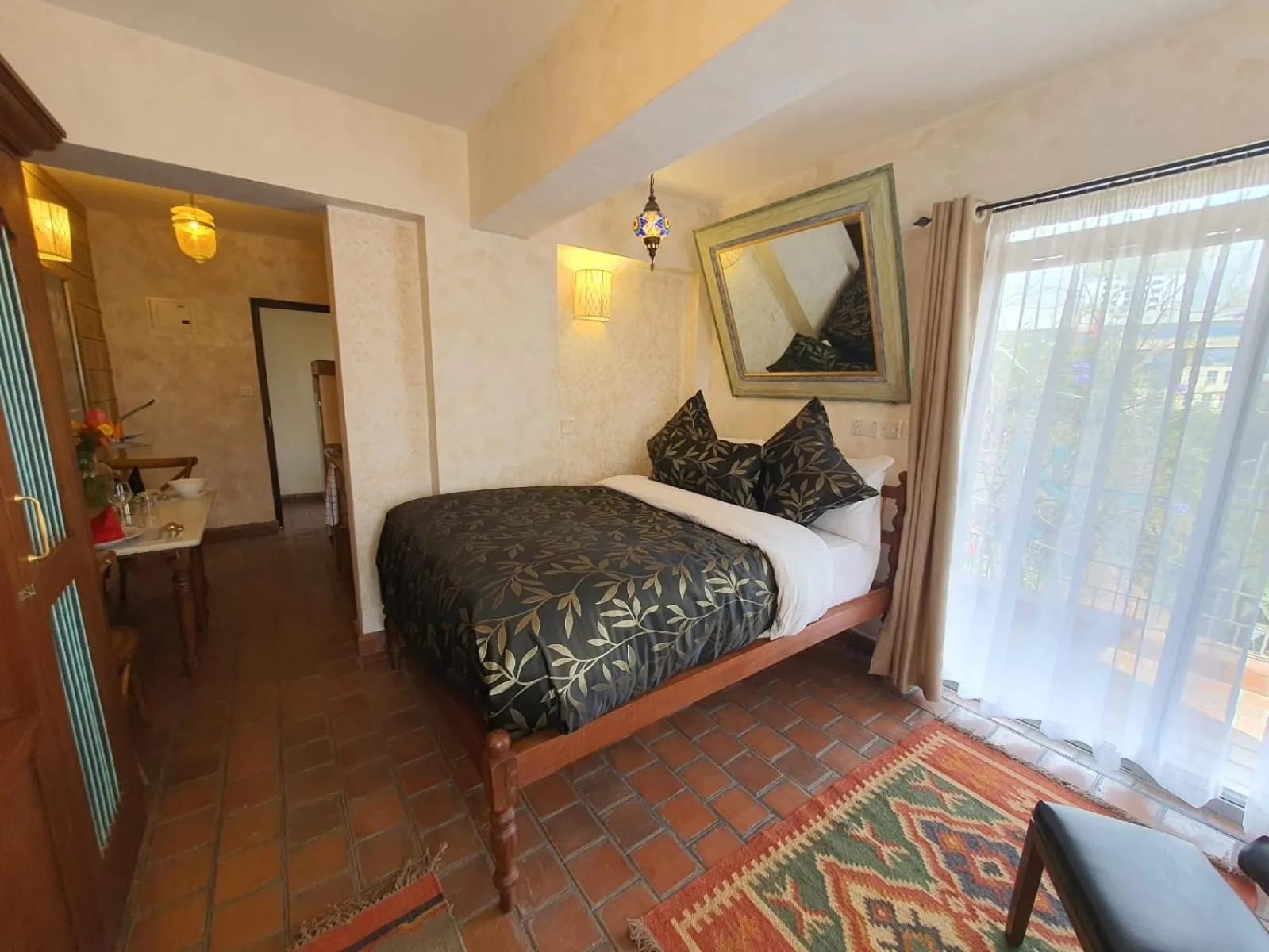 Bed in Woodmere Grand Hotel