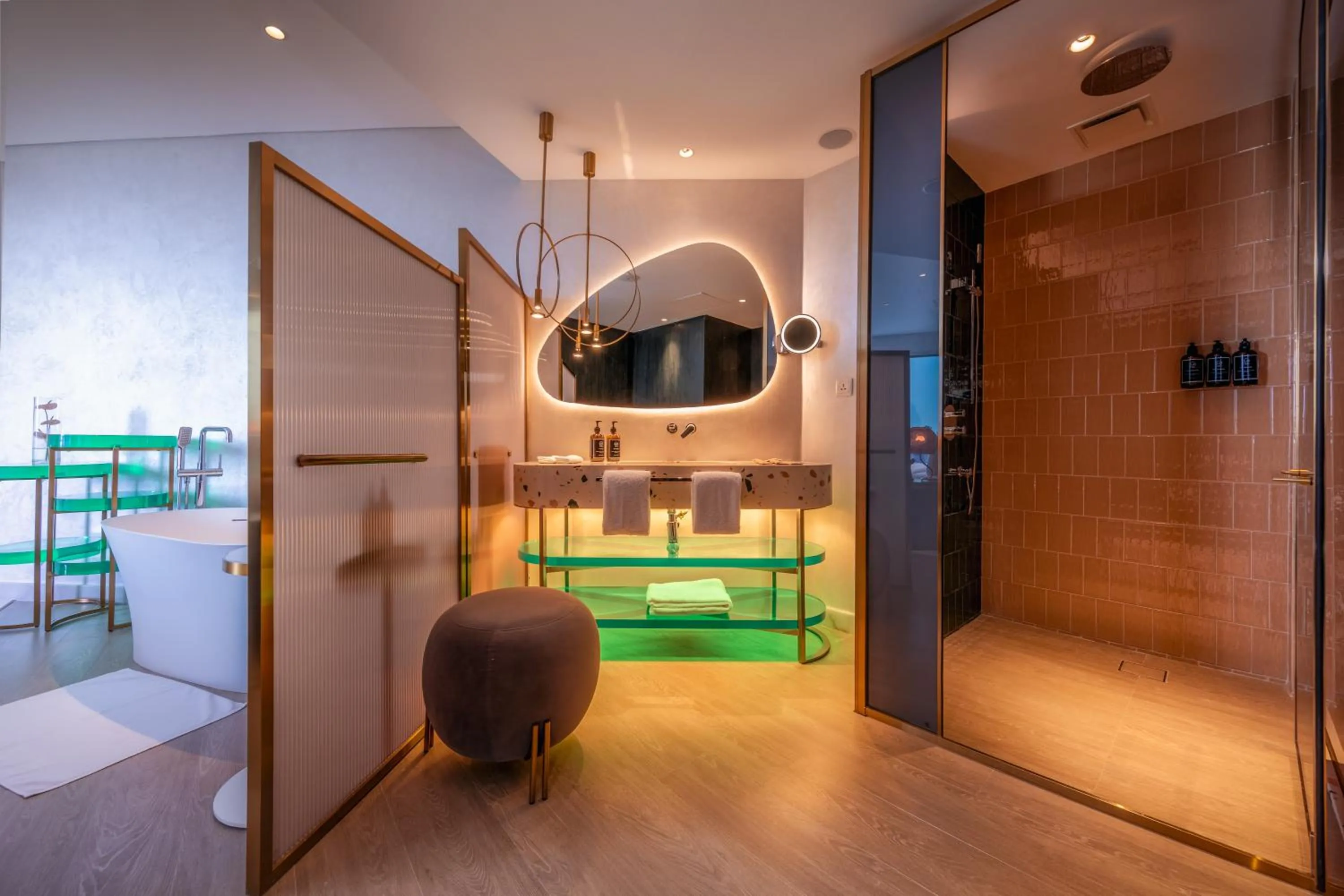 Property building, Bed in Gem Forest Hotel Nairobi - MGallery Collection