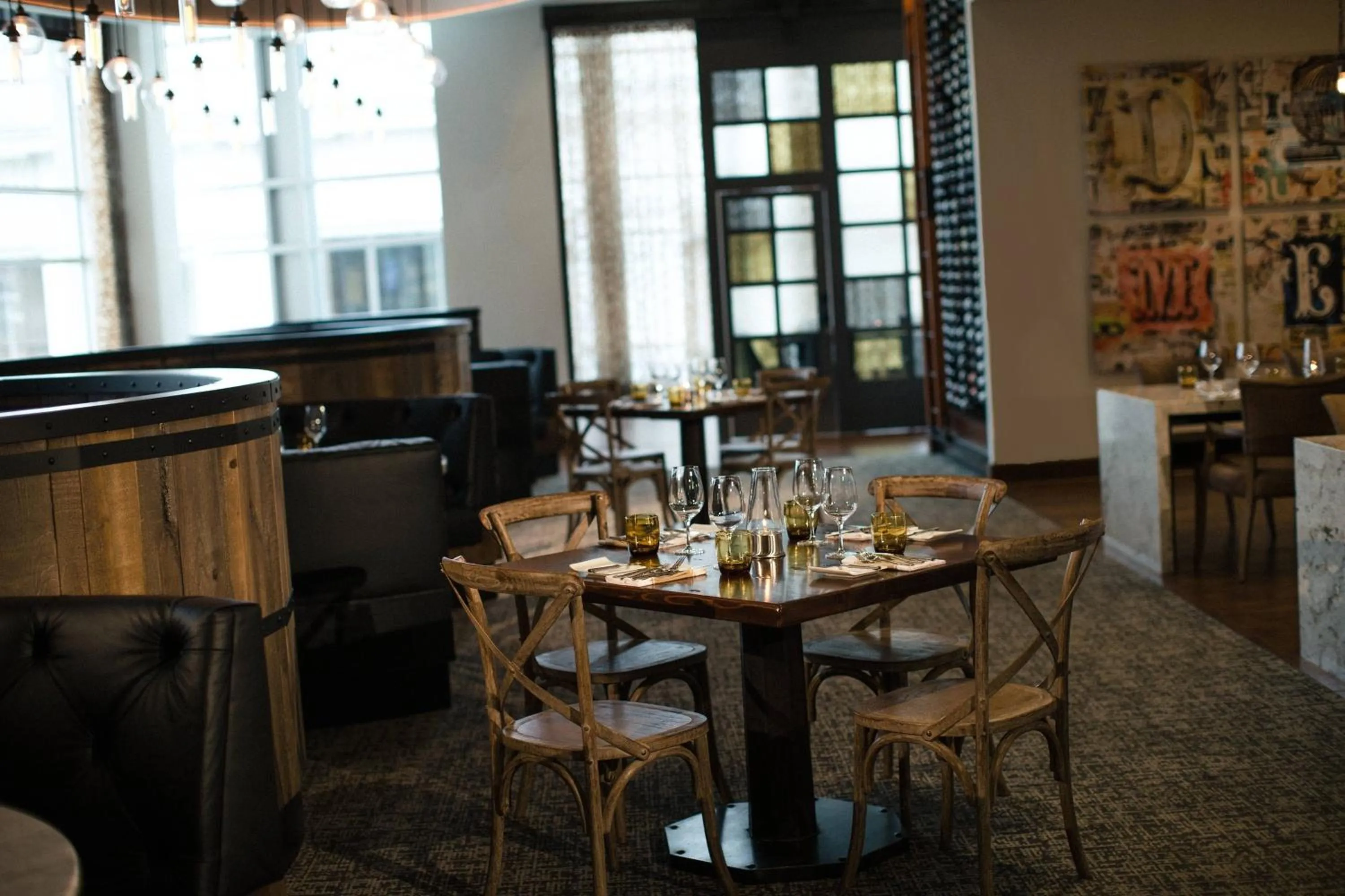 Restaurant/places to eat in Renaissance Allentown Hotel