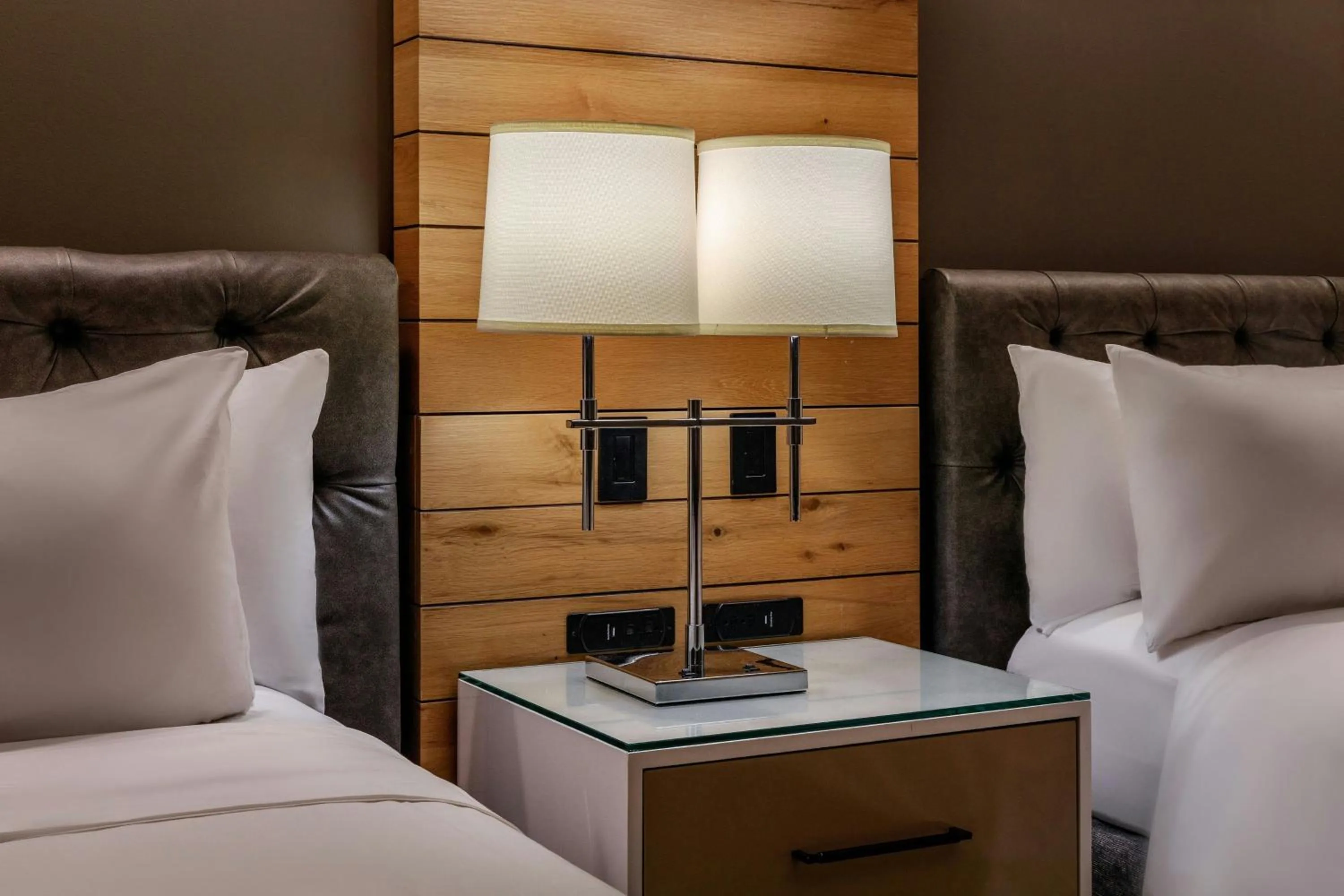 Photo of the whole room, Bed in Renaissance Allentown Hotel