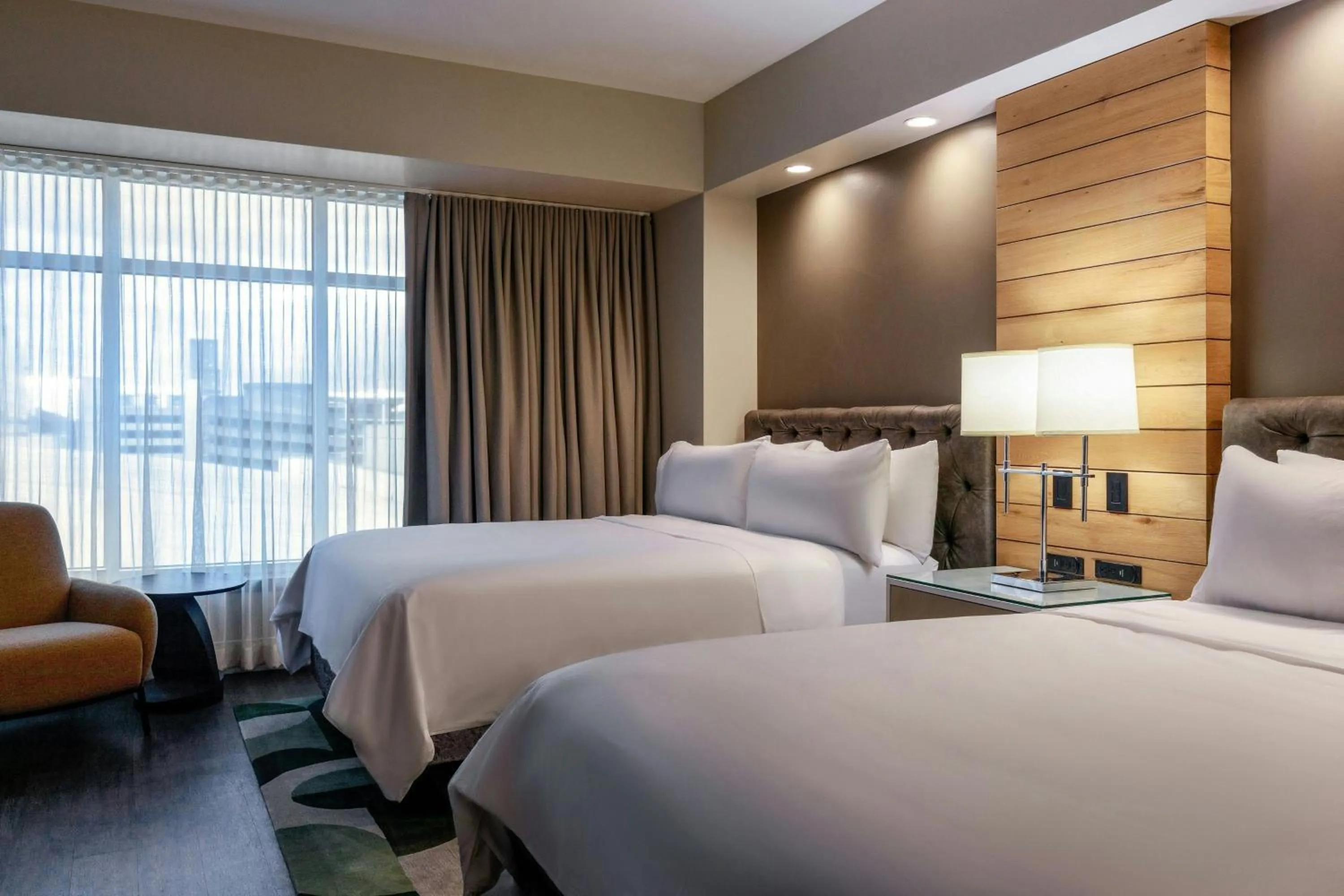 Photo of the whole room, Bed in Renaissance Allentown Hotel