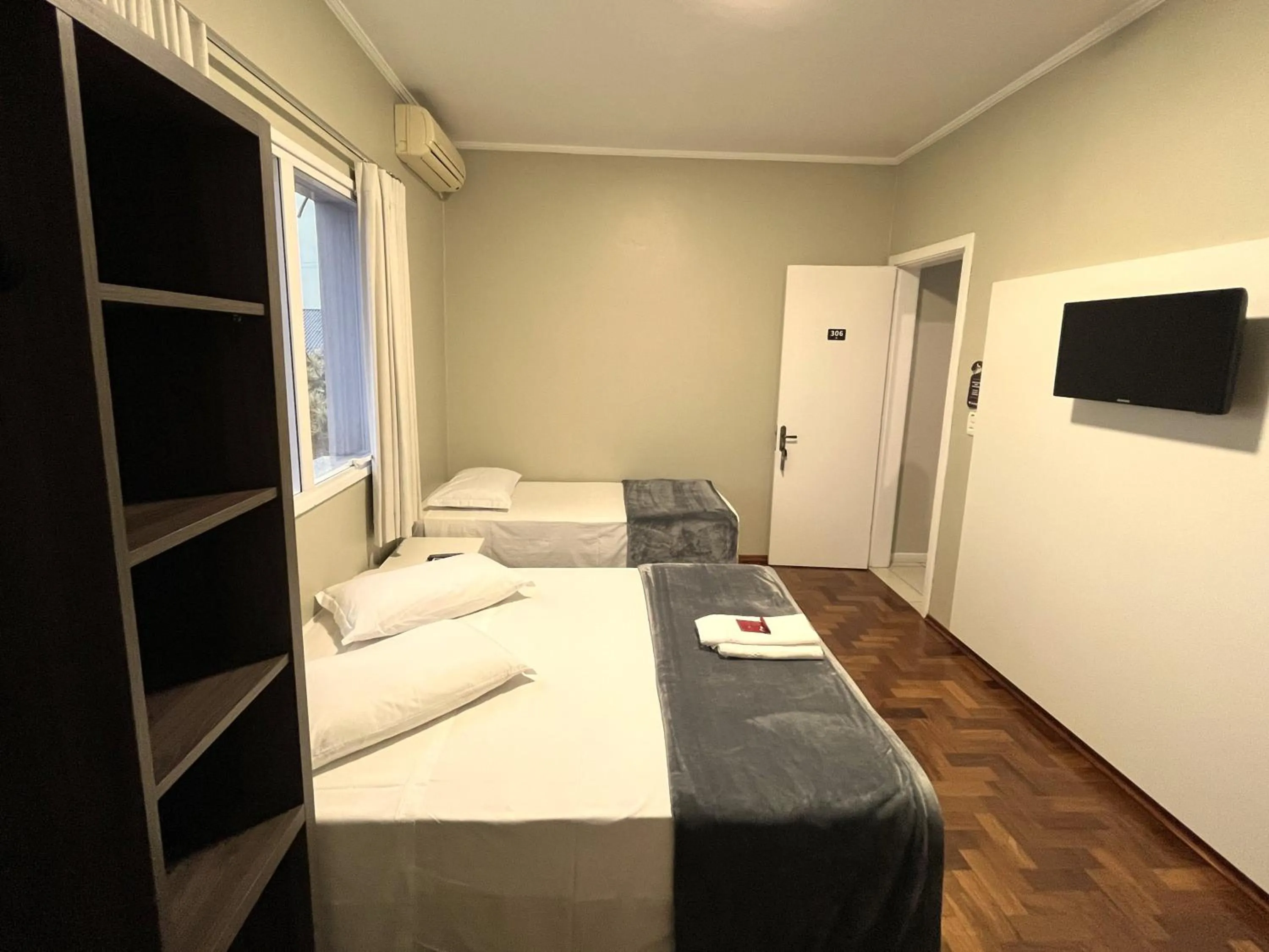 Bed in Hotel Locatelli