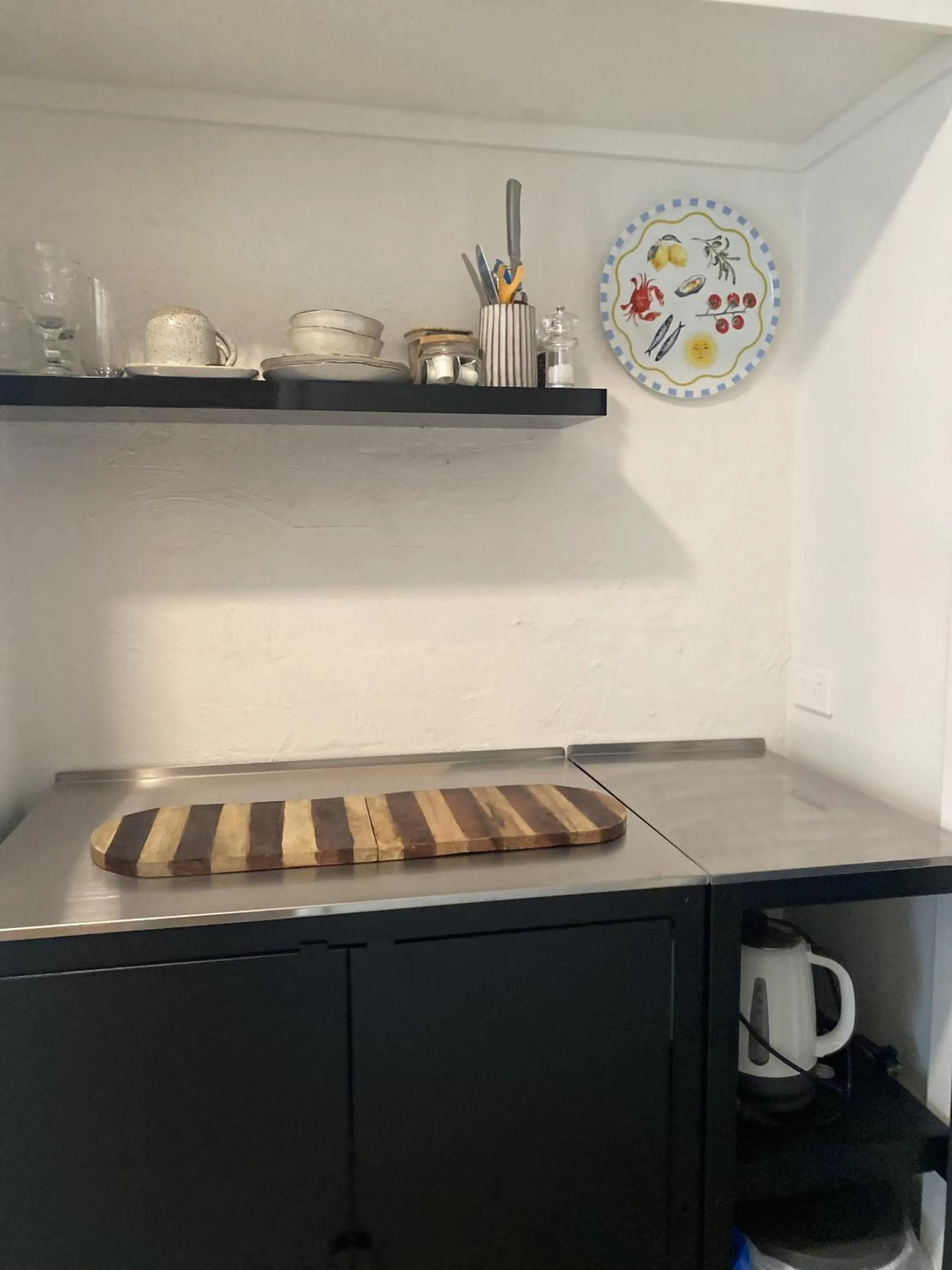 Coffee/tea facilities in Lorne Surf Apartments