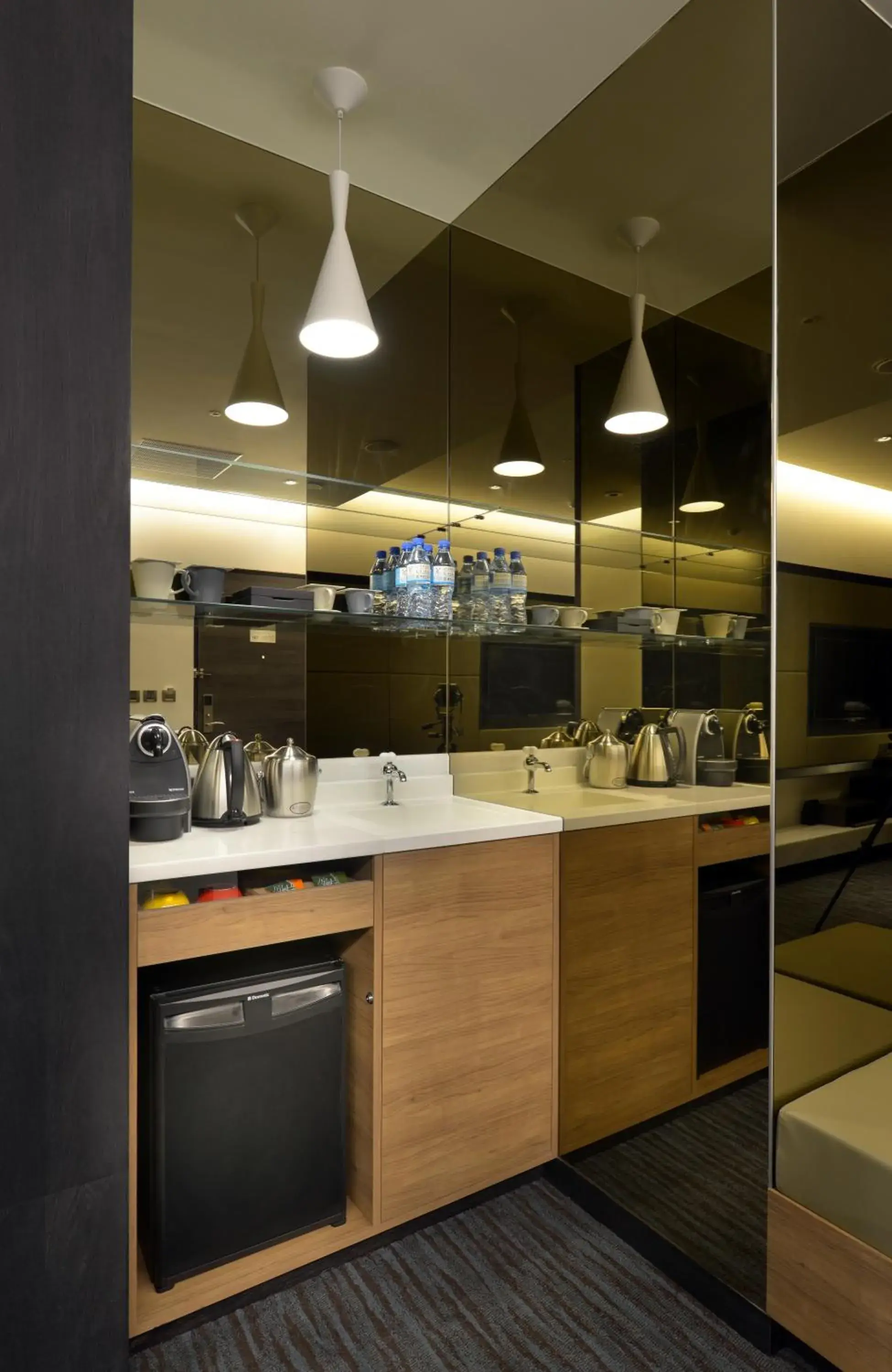 Food and drinks in Golden Tulip Glory Fine Hotel Food and drinks in Golden Tulip Glory Fine Hotel