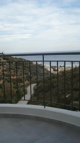 Heliopetra Sea View Studios