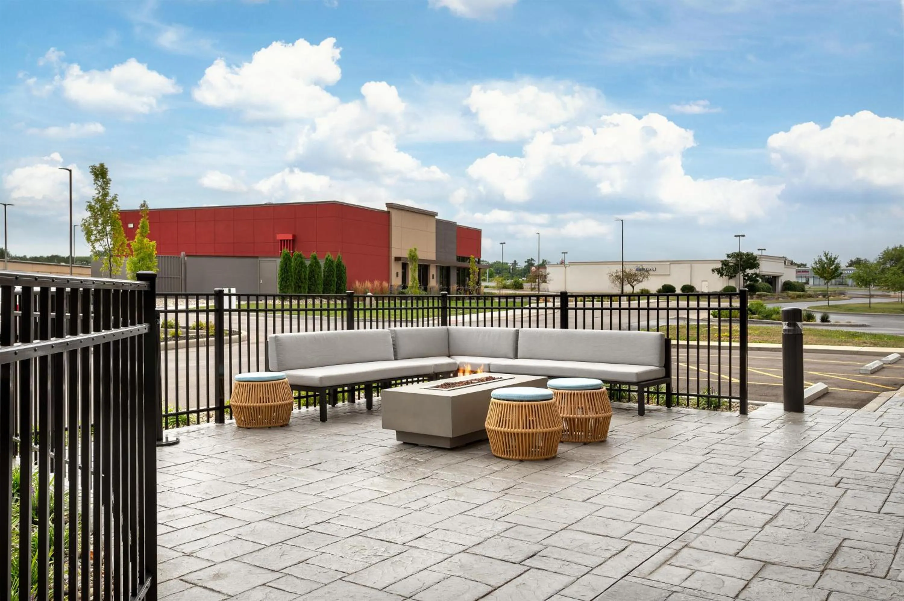 Patio in Home2 Suites By Hilton Cincinnati Eastgate