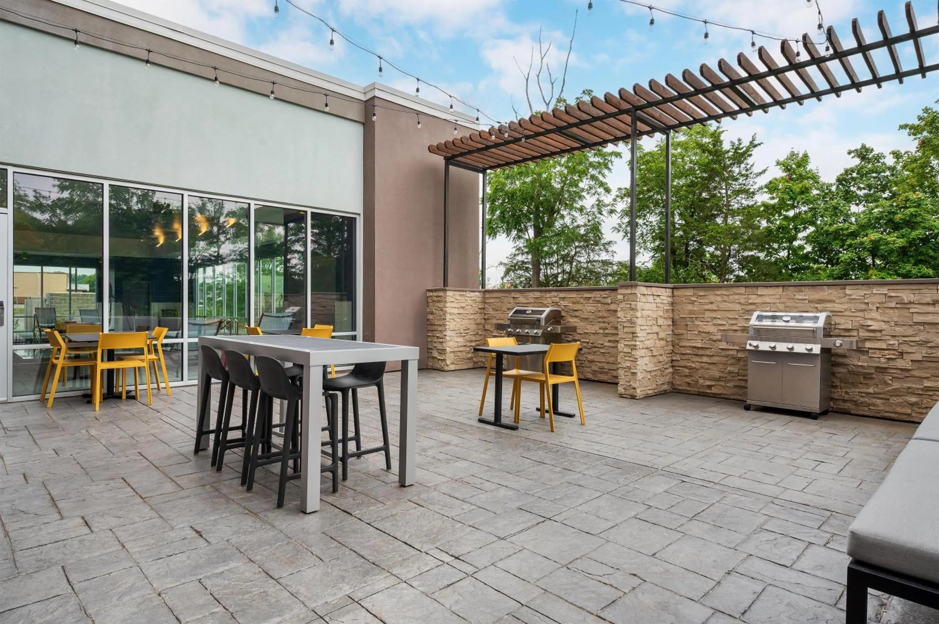 Patio in Home2 Suites By Hilton Cincinnati Eastgate