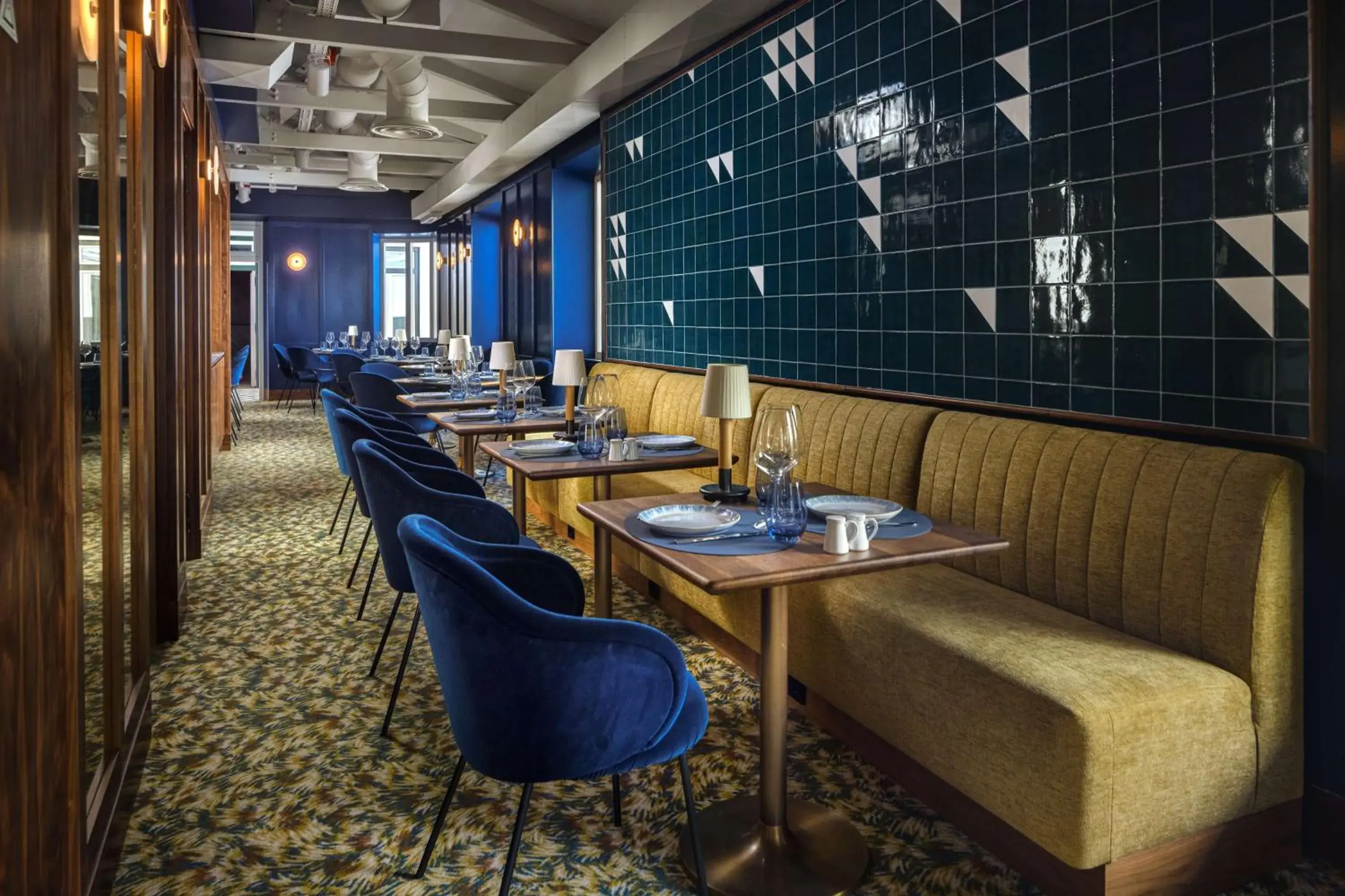 Restaurant/places to eat in DUO Hotel Lisbon, Curio Collection by Hilton Restaurant/places to eat in DUO Hotel Lisbon, Curio Collection by Hilton