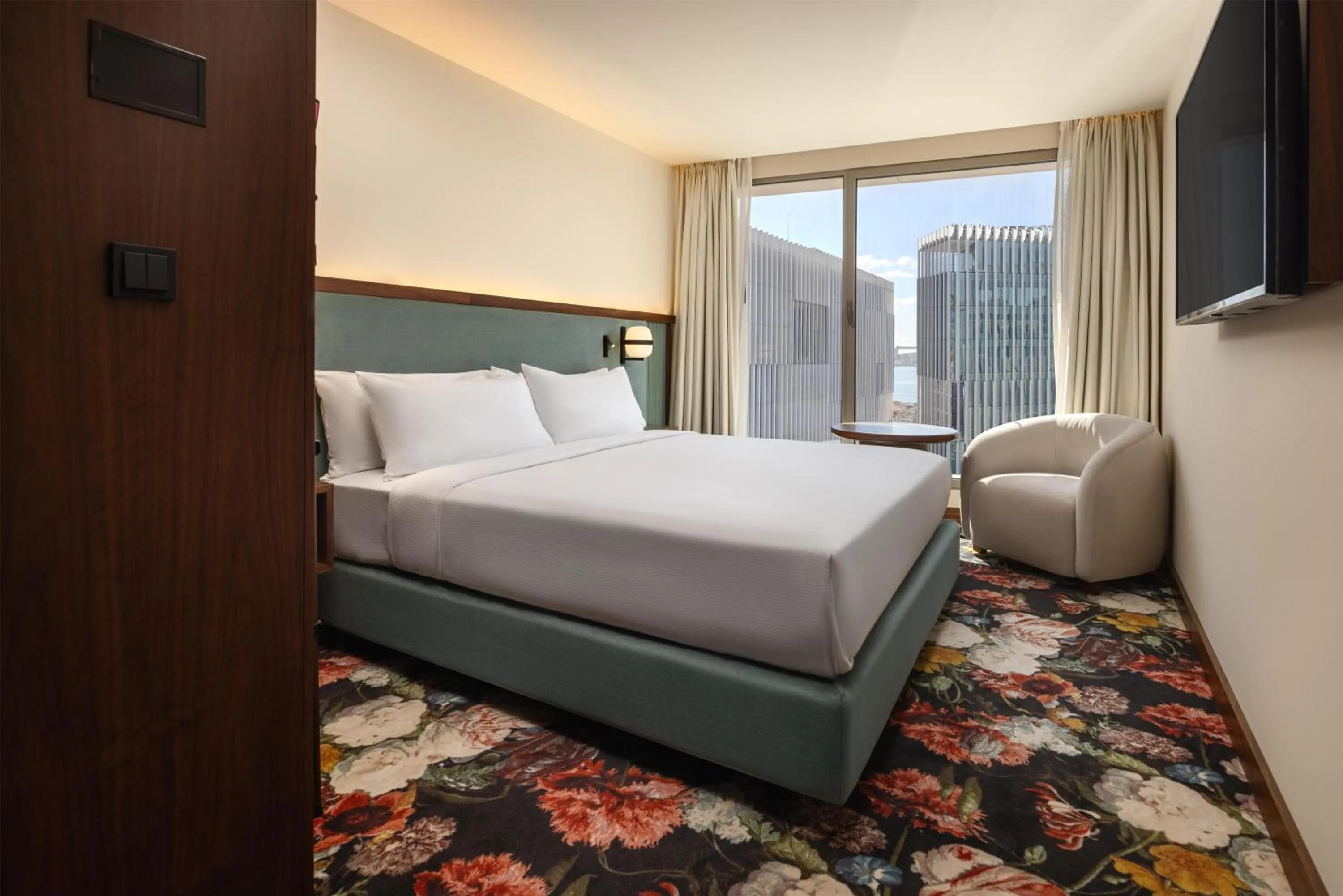 Bed in DUO Hotel Lisbon, Curio Collection by Hilton