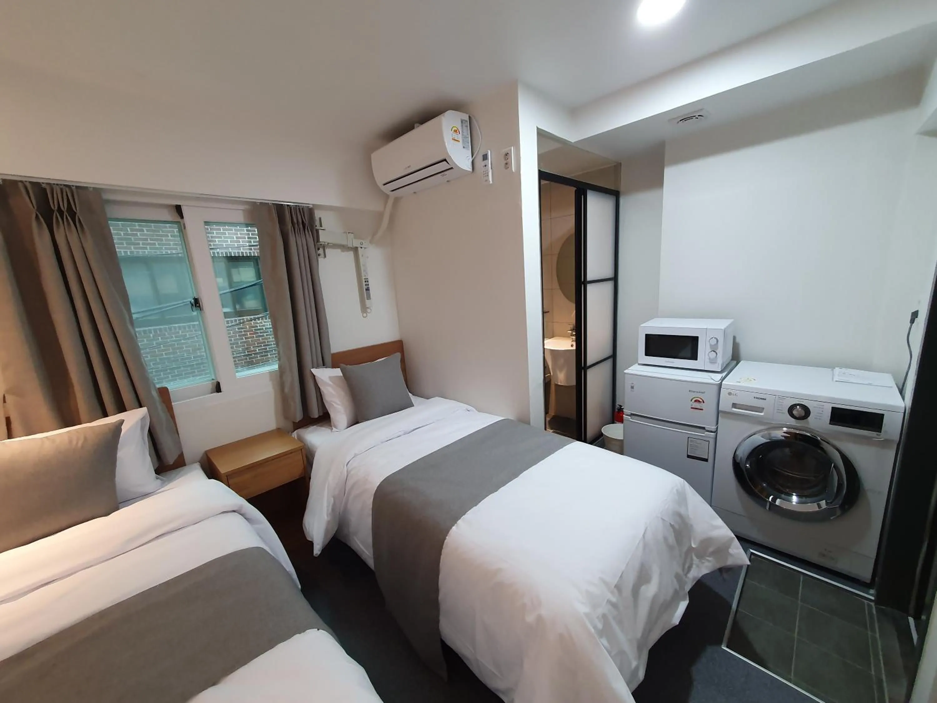 Standard Twin Room in Beyond Residence Jongno