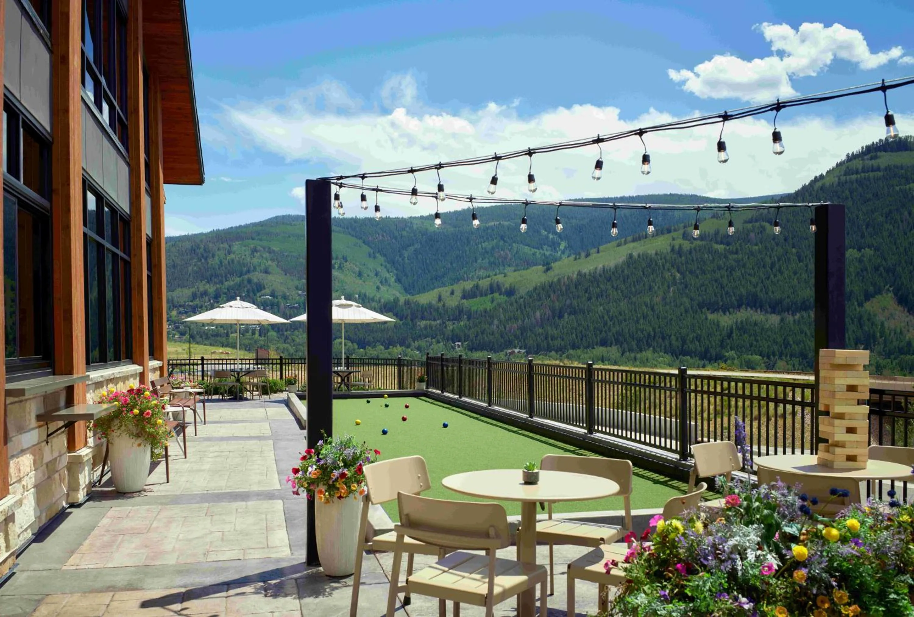 Minigolf in TownePlace Suites by Marriott Avon Vail Valley