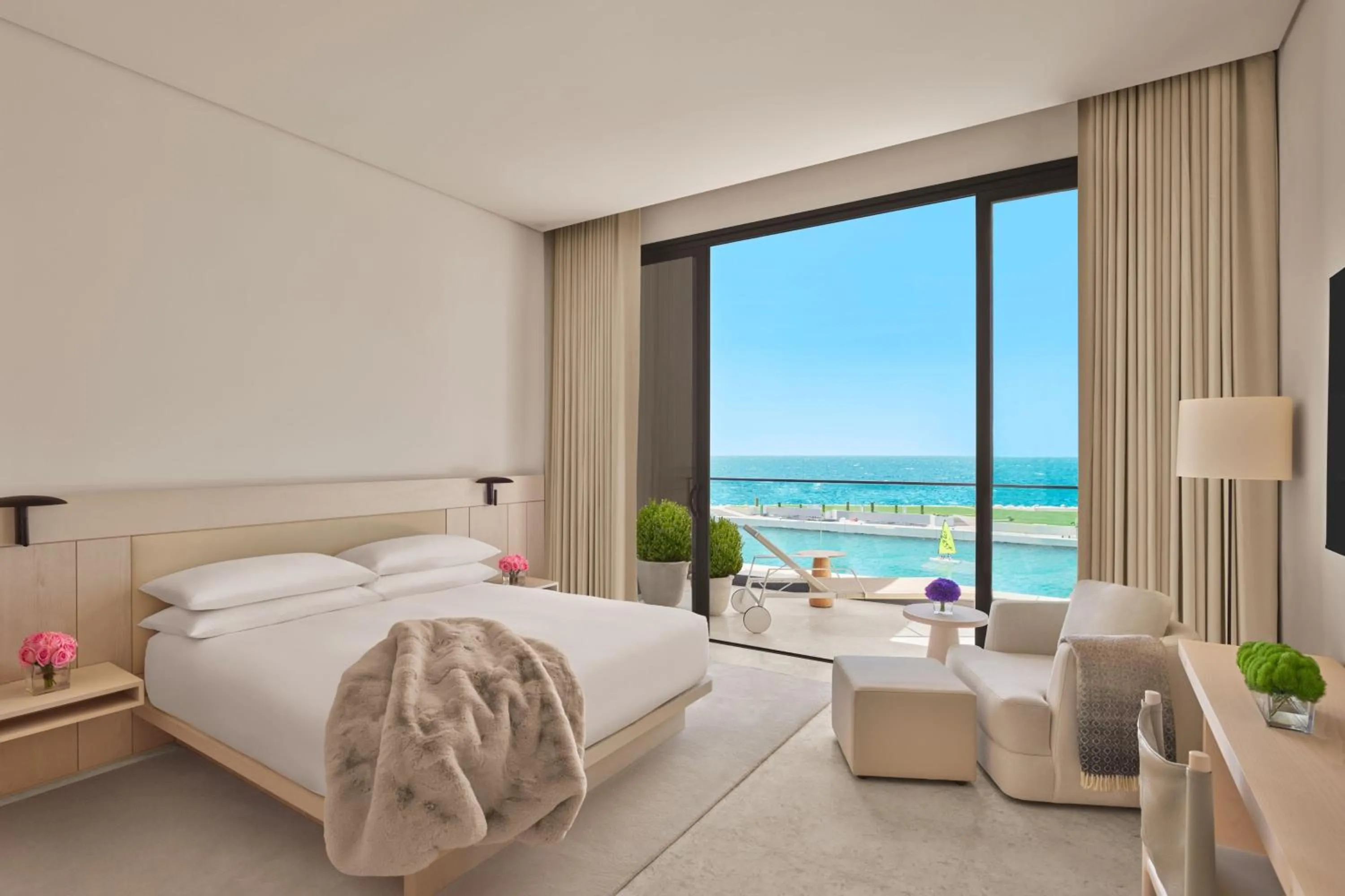 Photo of the whole room, Bed in The Jeddah EDITION