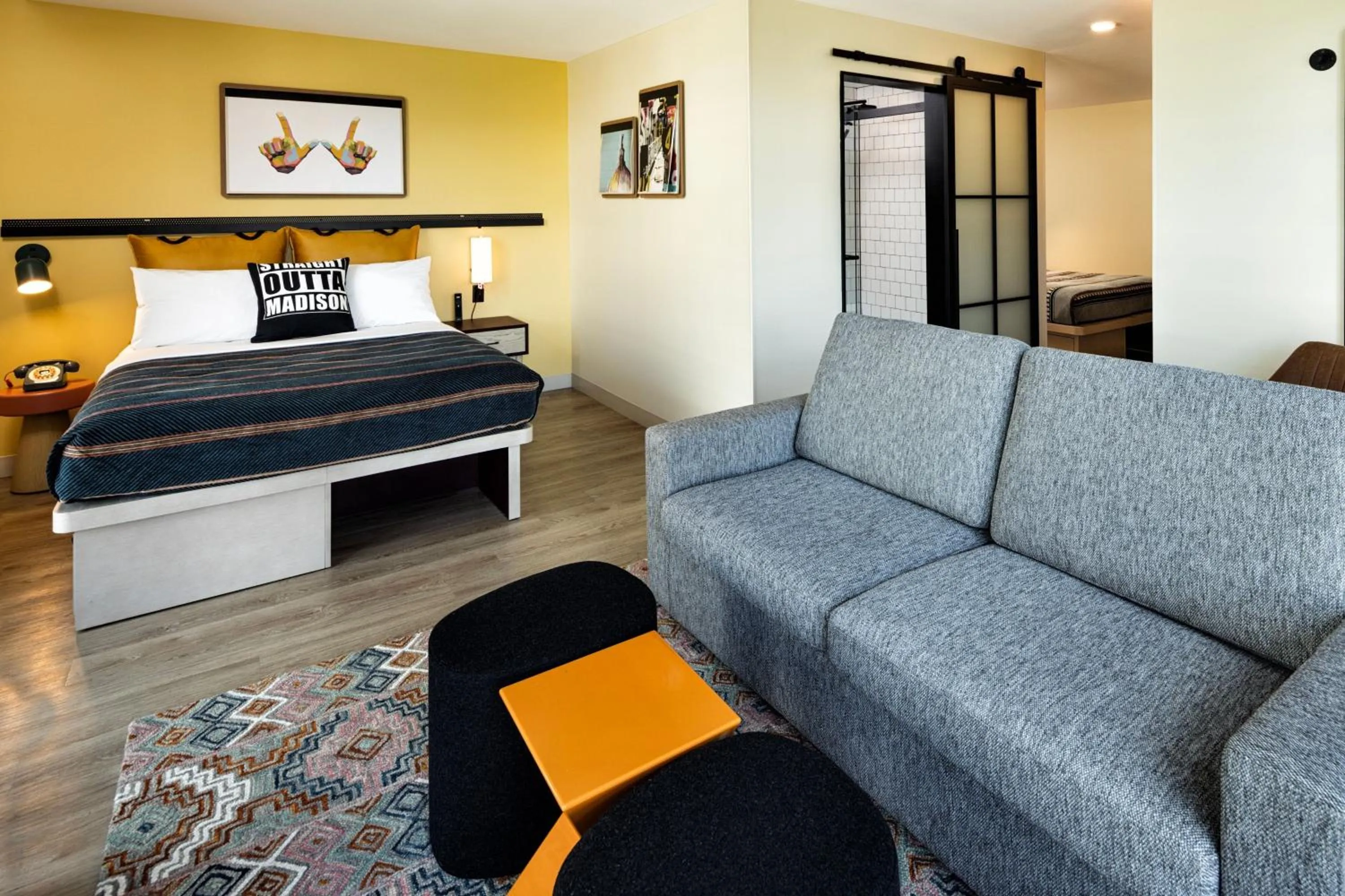 Photo of the whole room, Bed in Moxy Madison Downtown