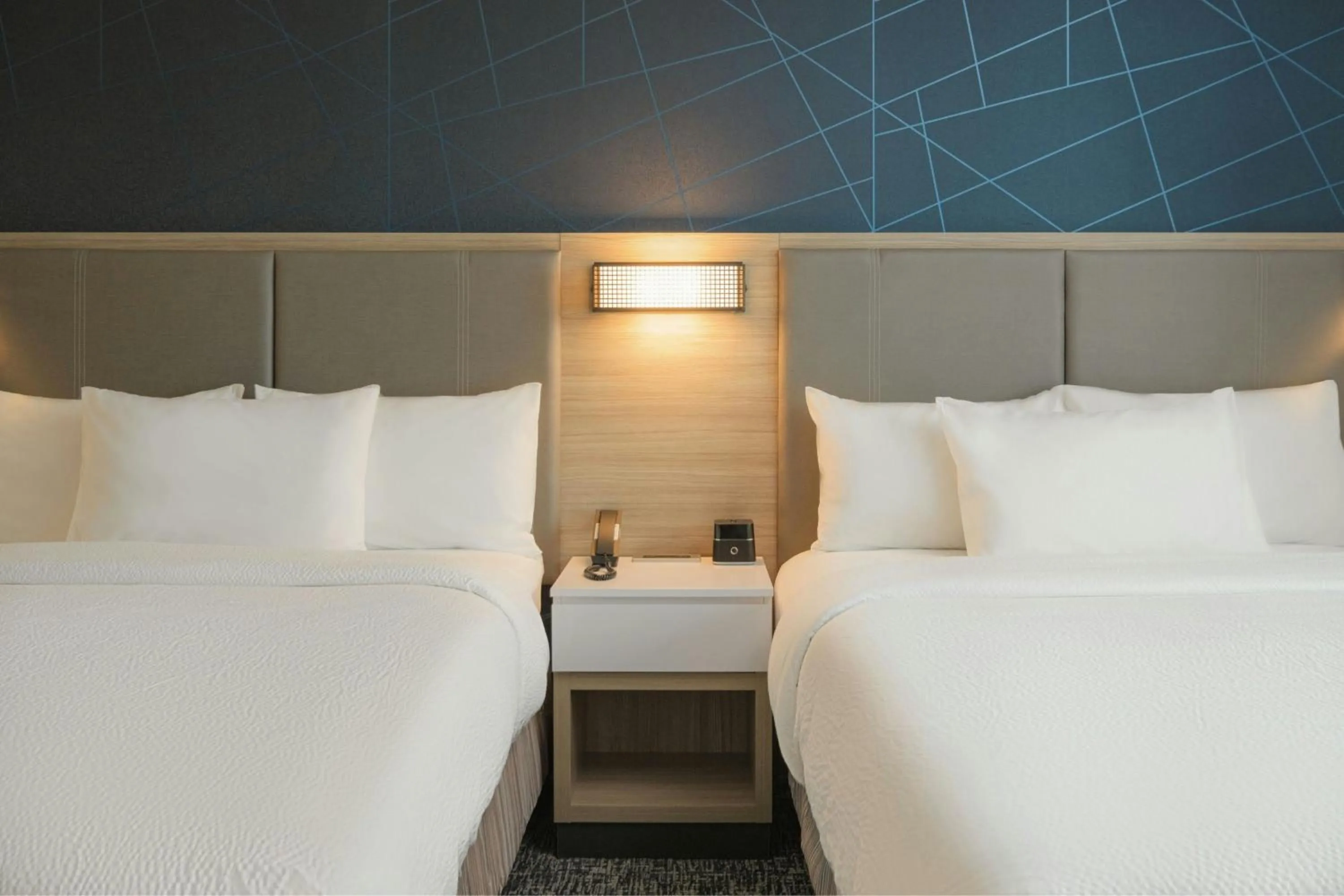 Bedroom, Bed in SpringHill Suites by Marriott Tampa Downtown