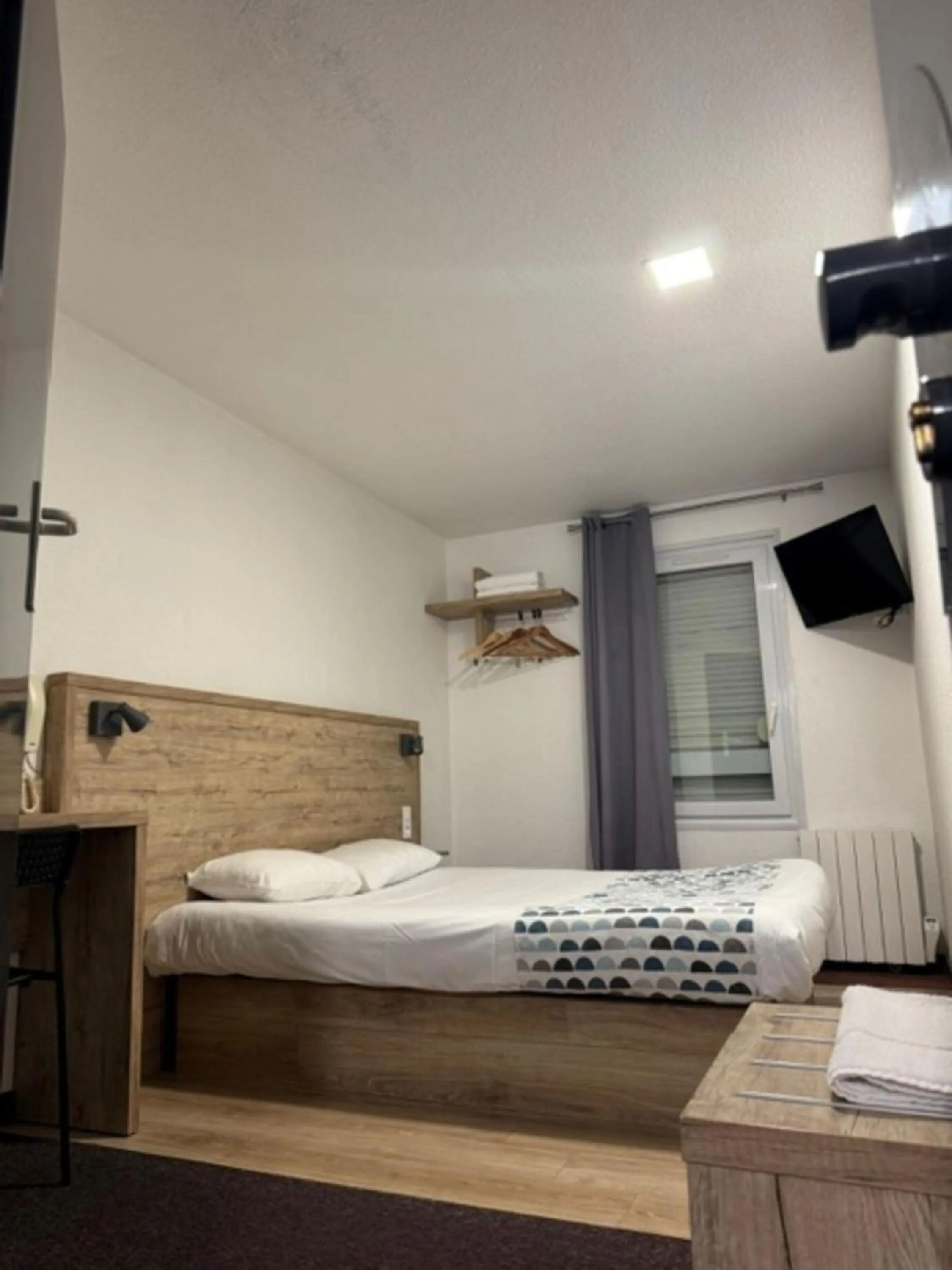 Bed in my HOTEL Bordeaux