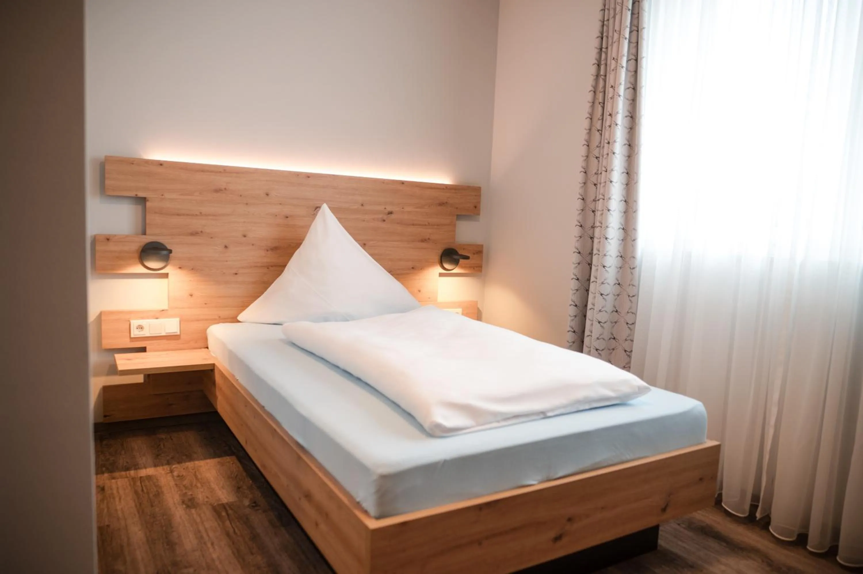 Photo of the whole room, Bed in Gasthaus Stroh