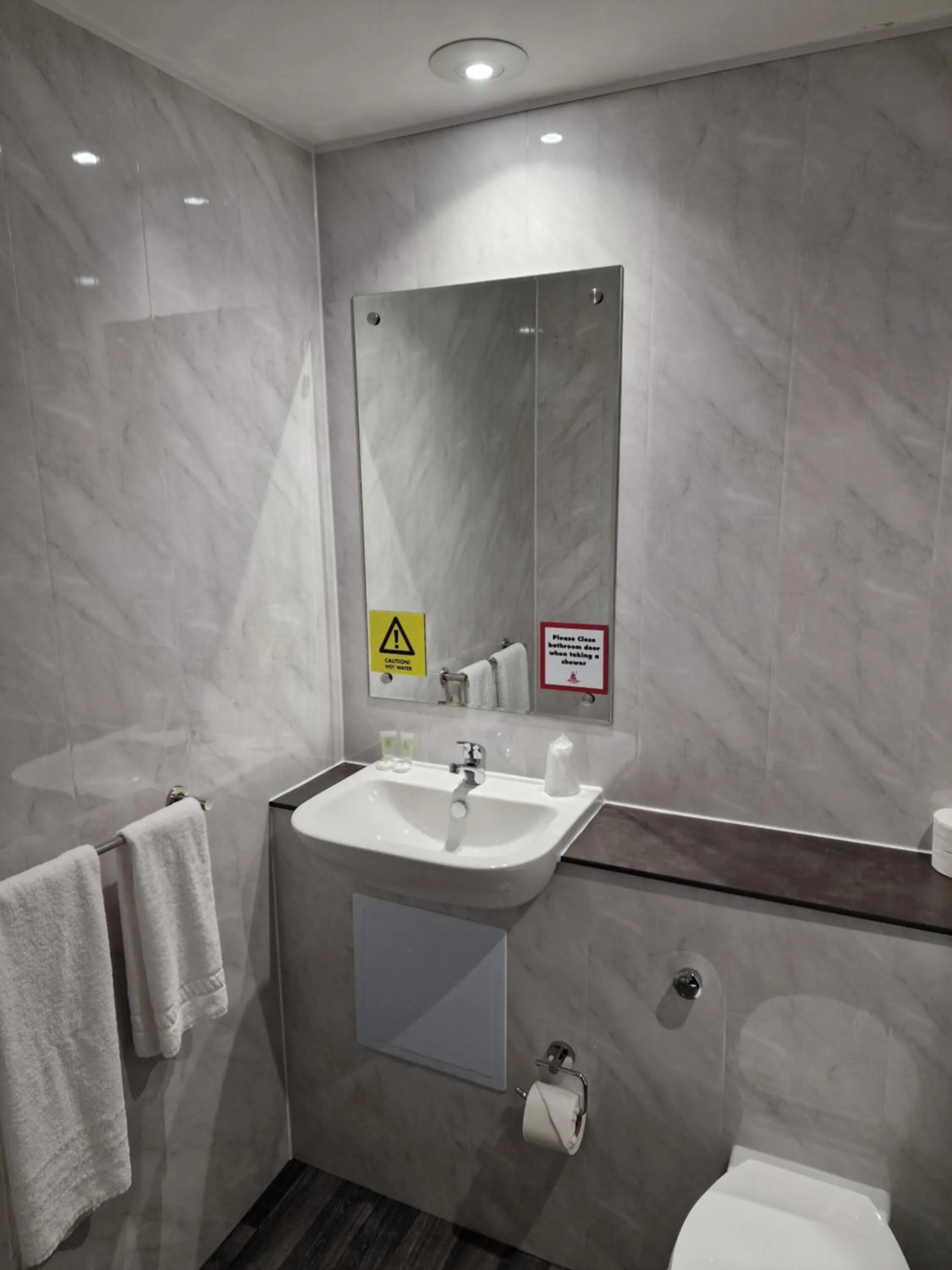 Toilet in Britannia Hotel Birmingham New Street Station Birmingham