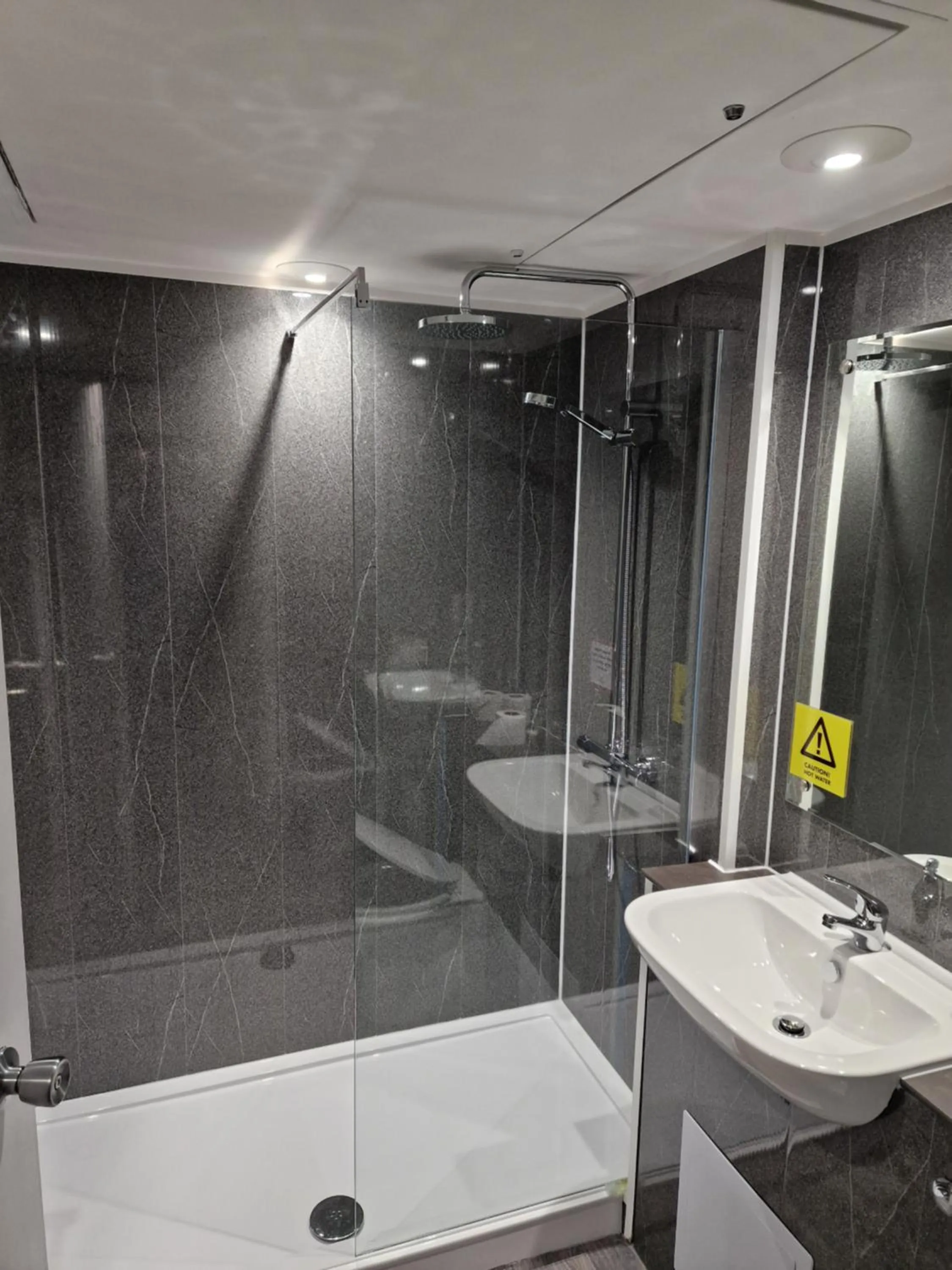 Shower in Britannia Hotel Birmingham New Street Station Birmingham