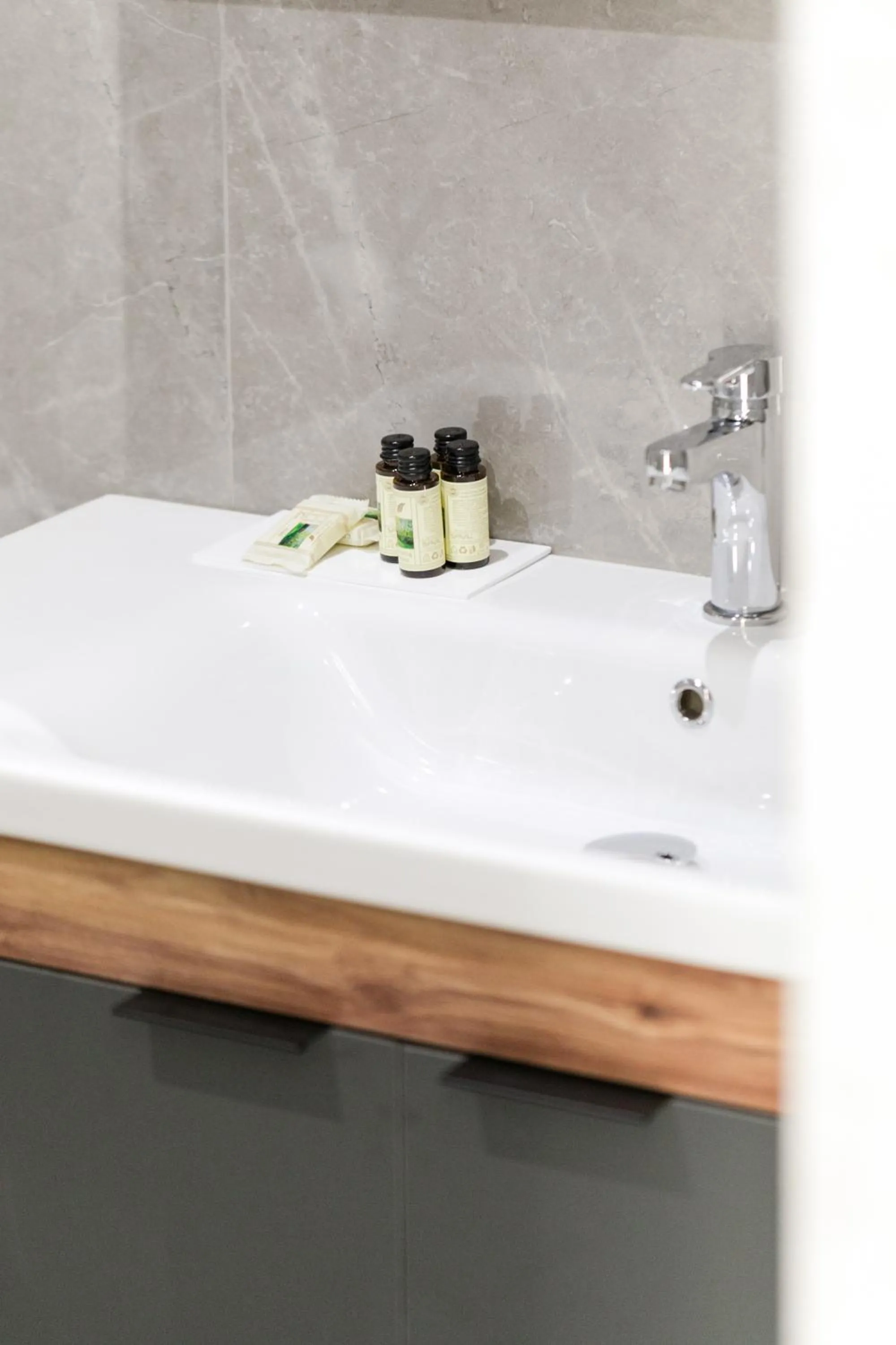 Comfort City Suites & Rooms