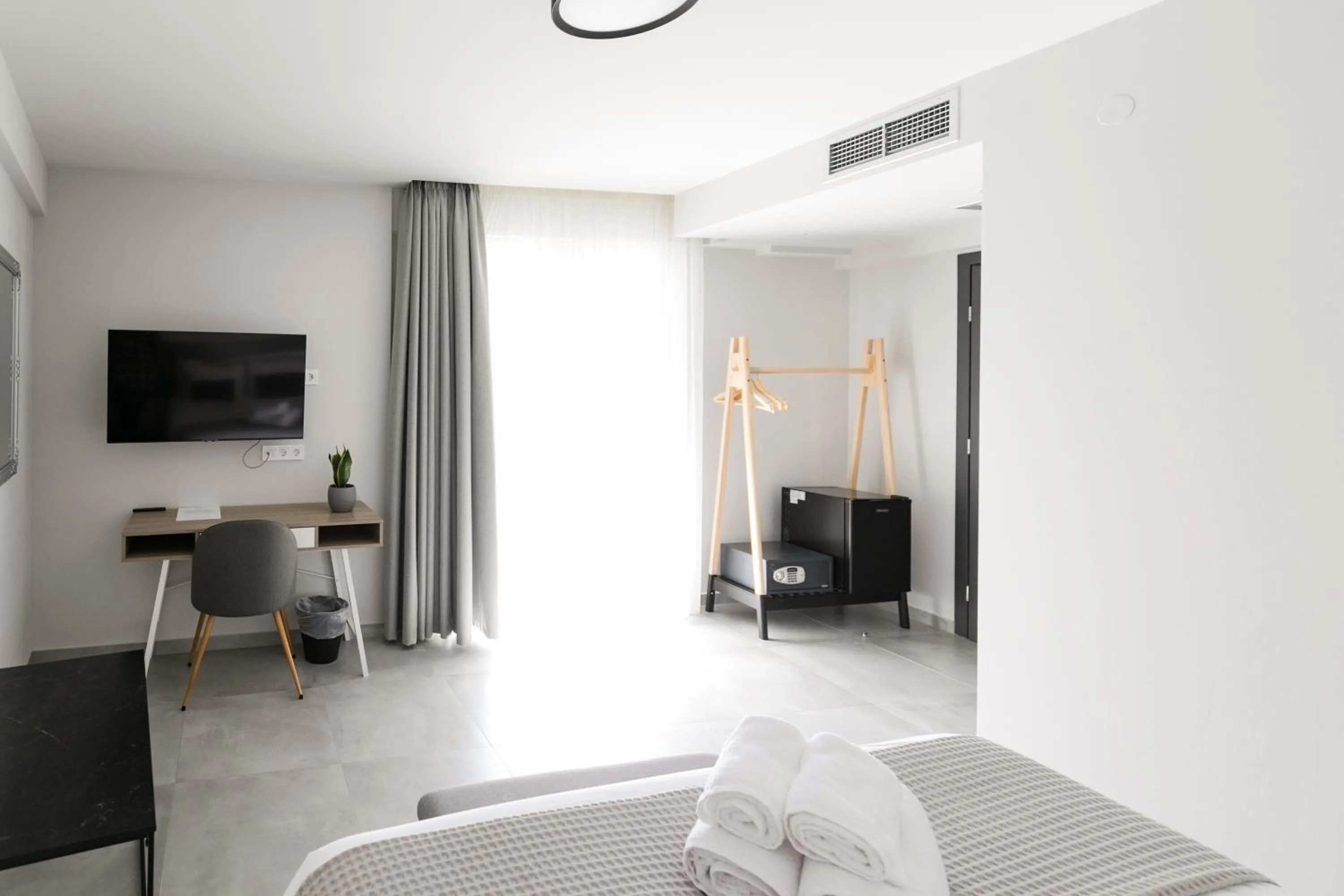 Photo of the whole room, Bed in Comfort City Suites & Rooms