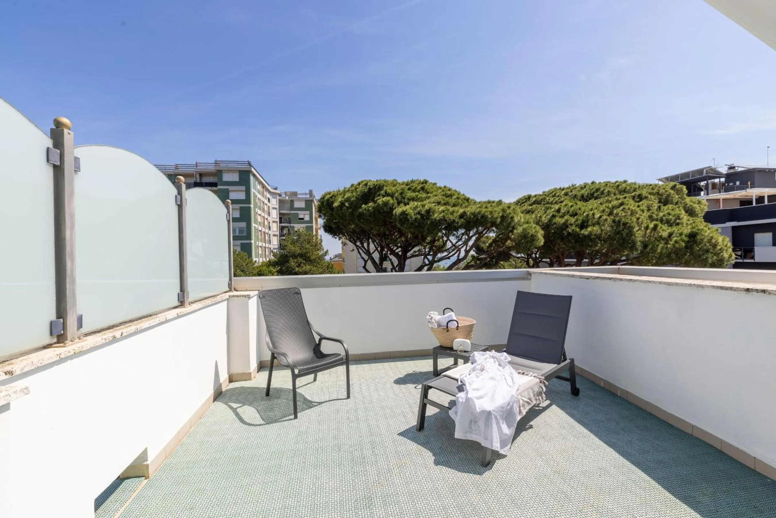Balcony/Terrace in Hotel Adriatica con Piscina