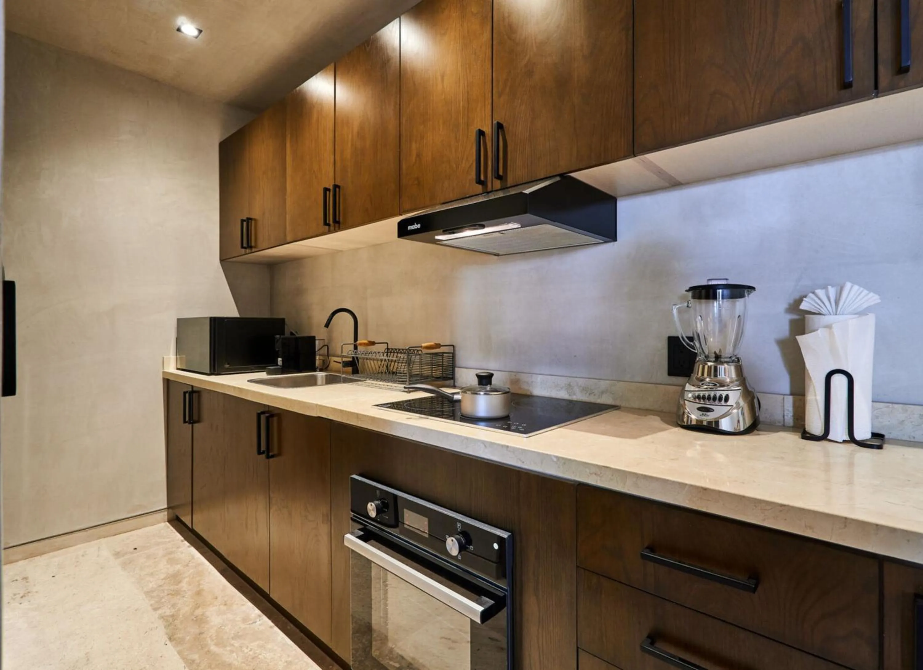 Coffee/tea facilities in Bakal Residence By Lockey