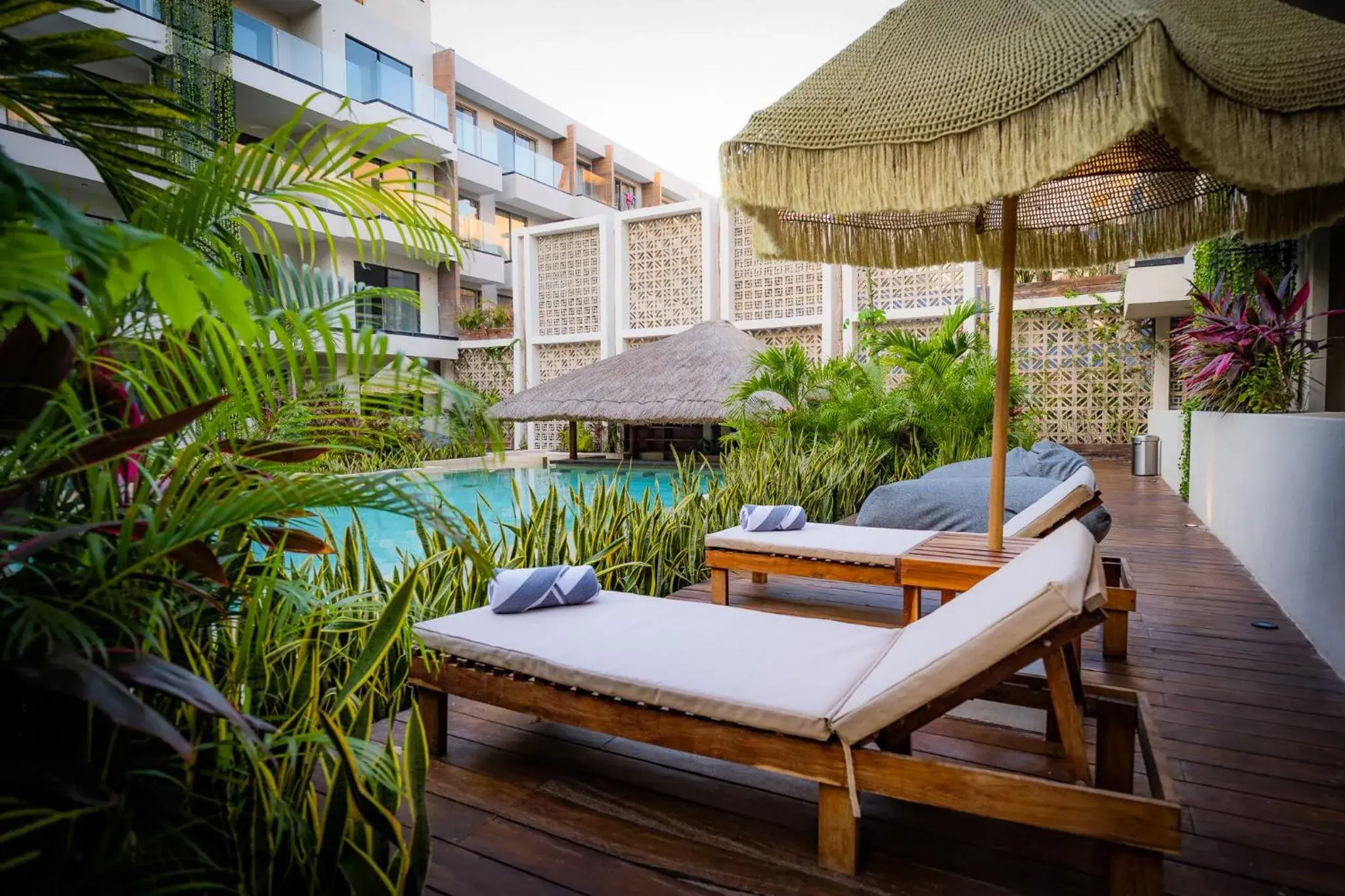 Garden in Bakal Residence By Lockey Garden in Bakal Residence By Lockey