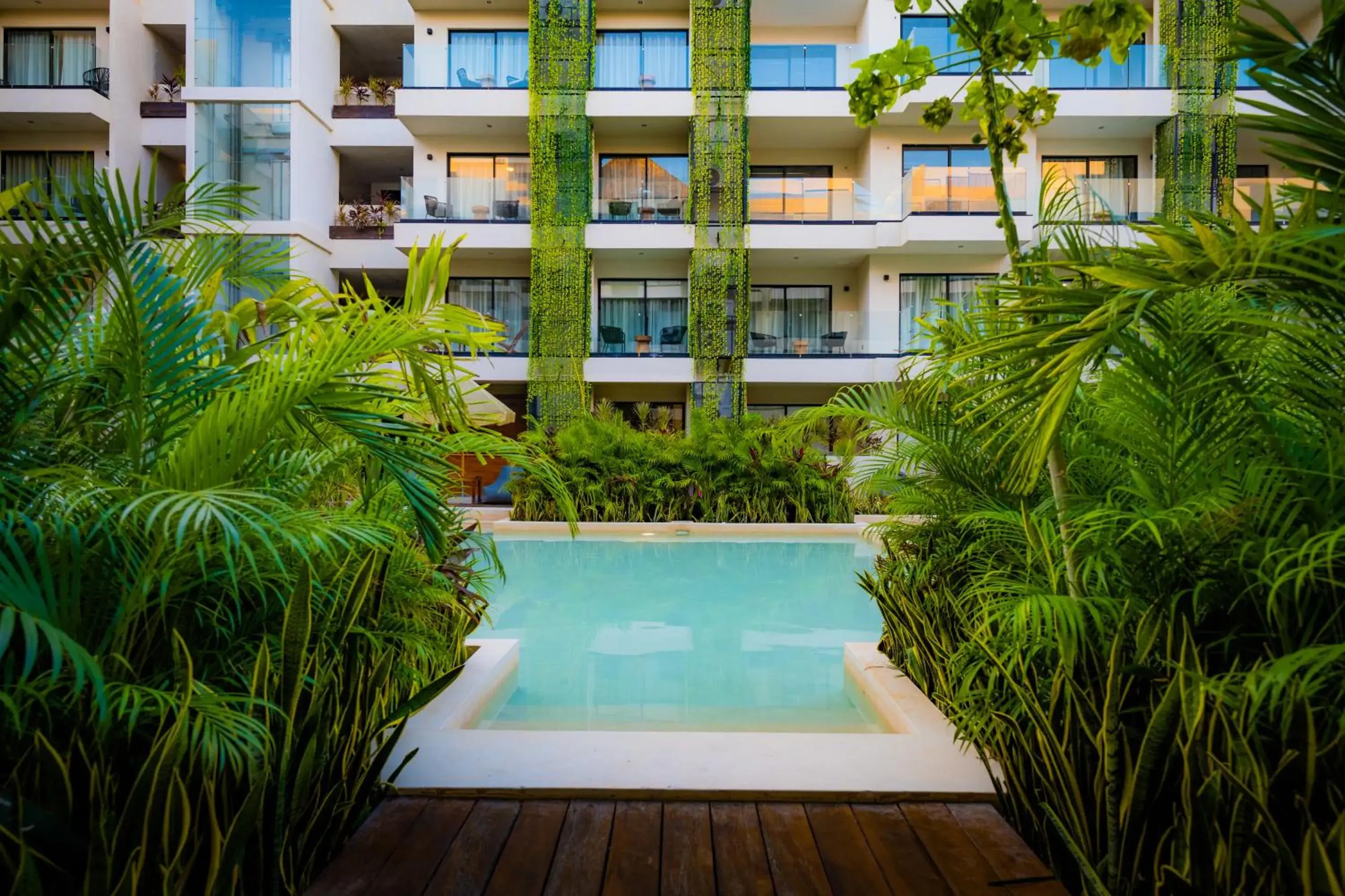 Garden in Bakal Residence By Lockey Garden in Bakal Residence By Lockey