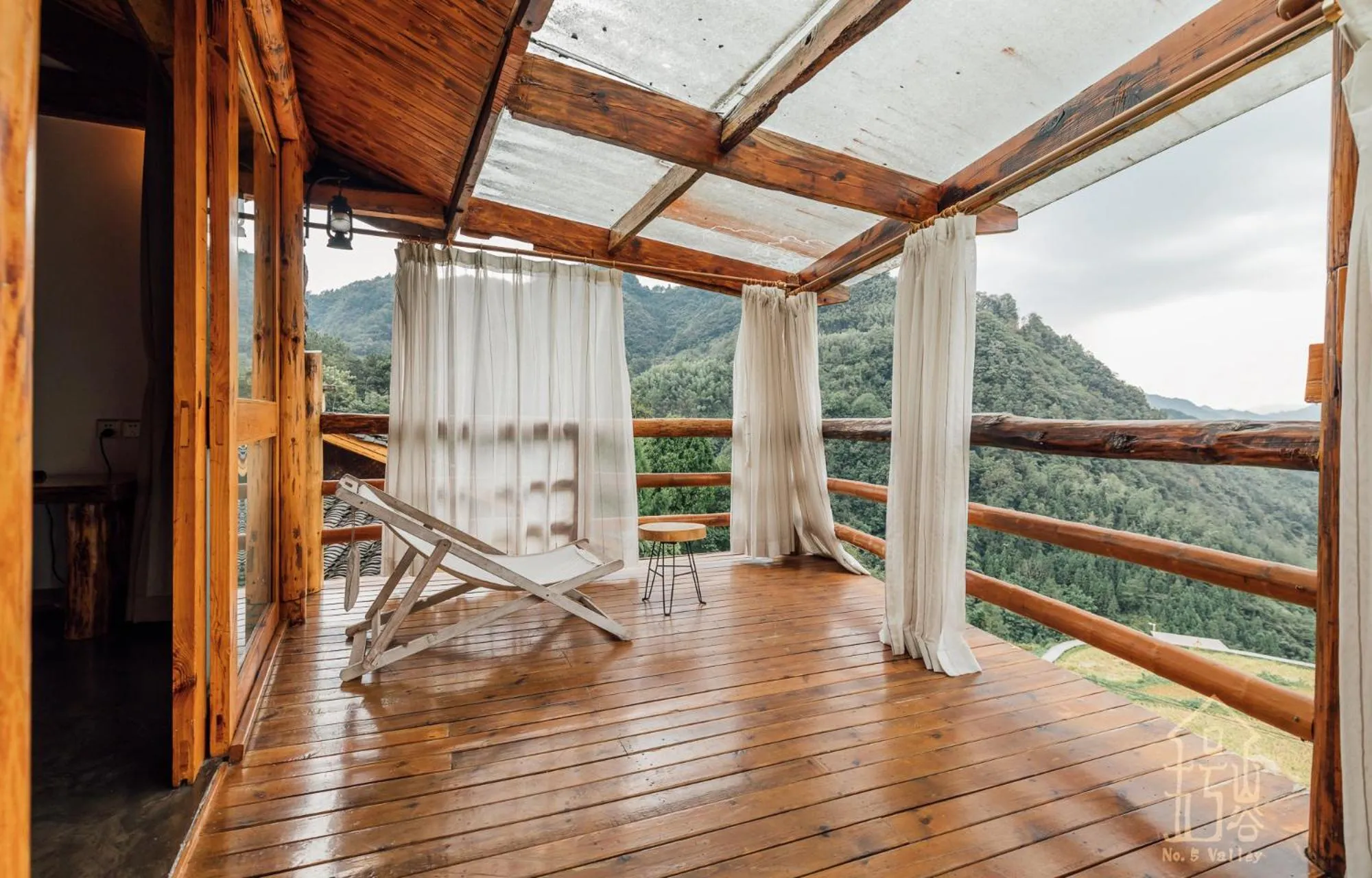 Balcony/Terrace in No.5 Valley Lodge