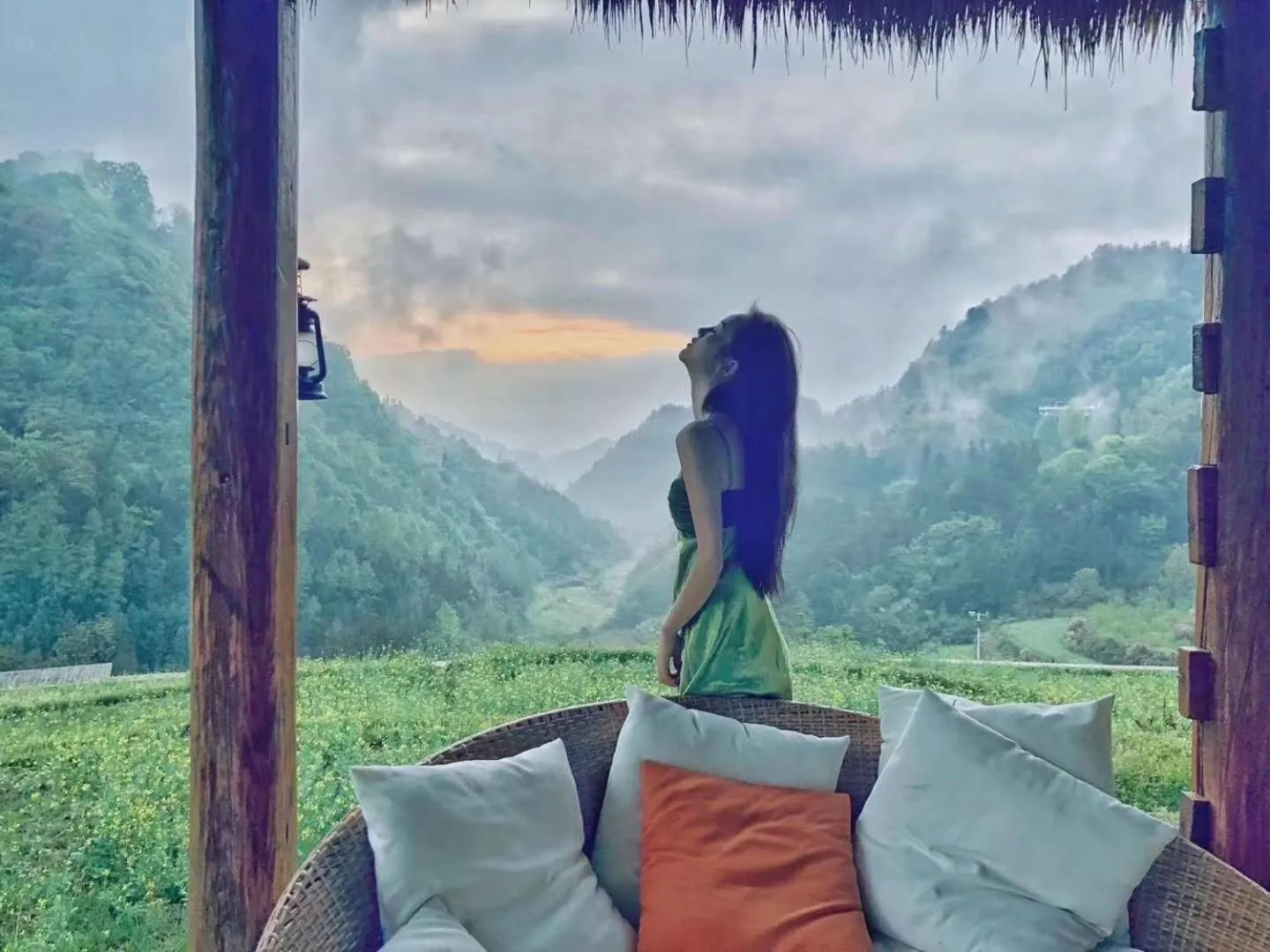 People in No.5 Valley Lodge