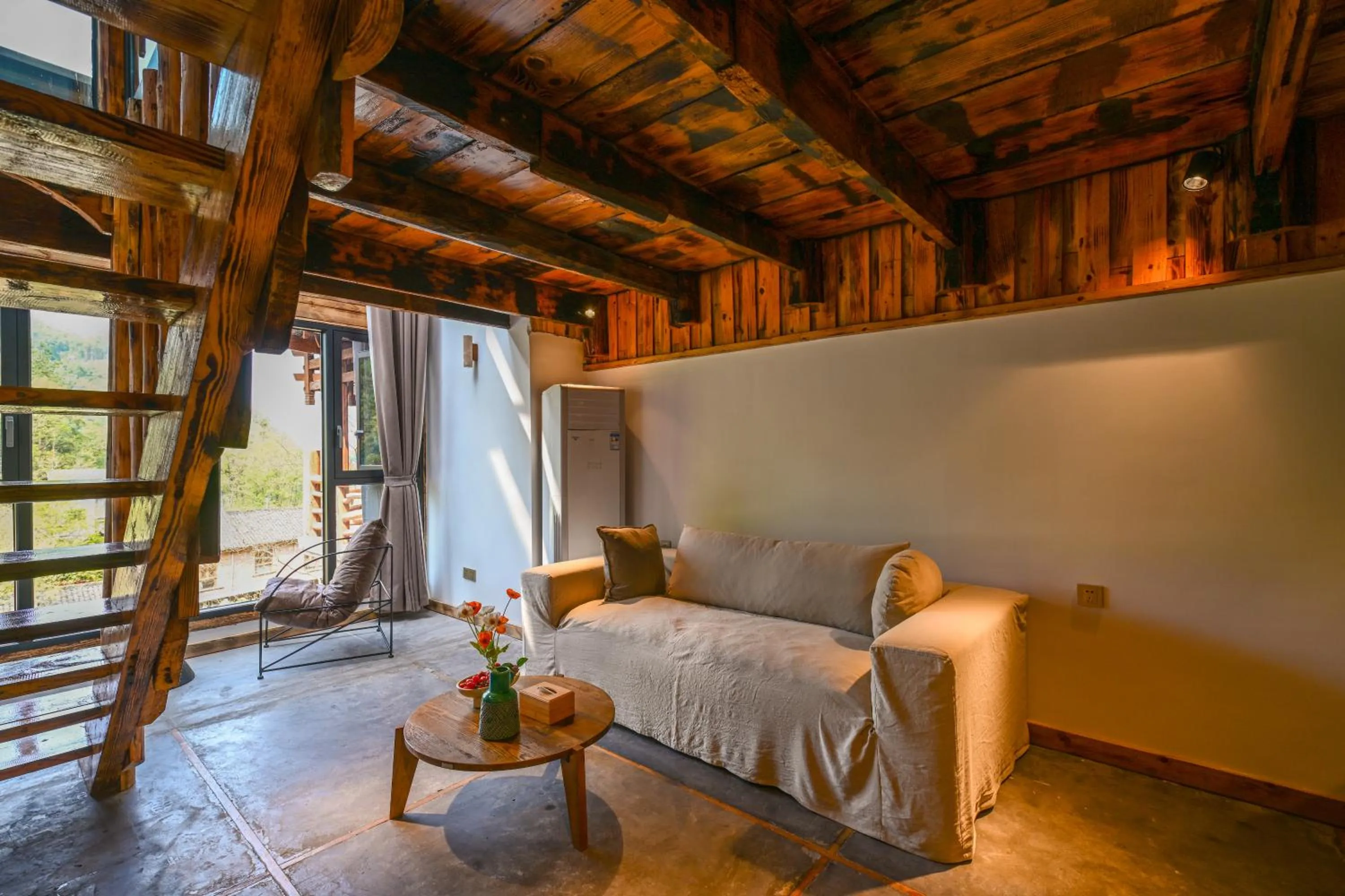 Living room, Bed in No.5 Valley Lodge