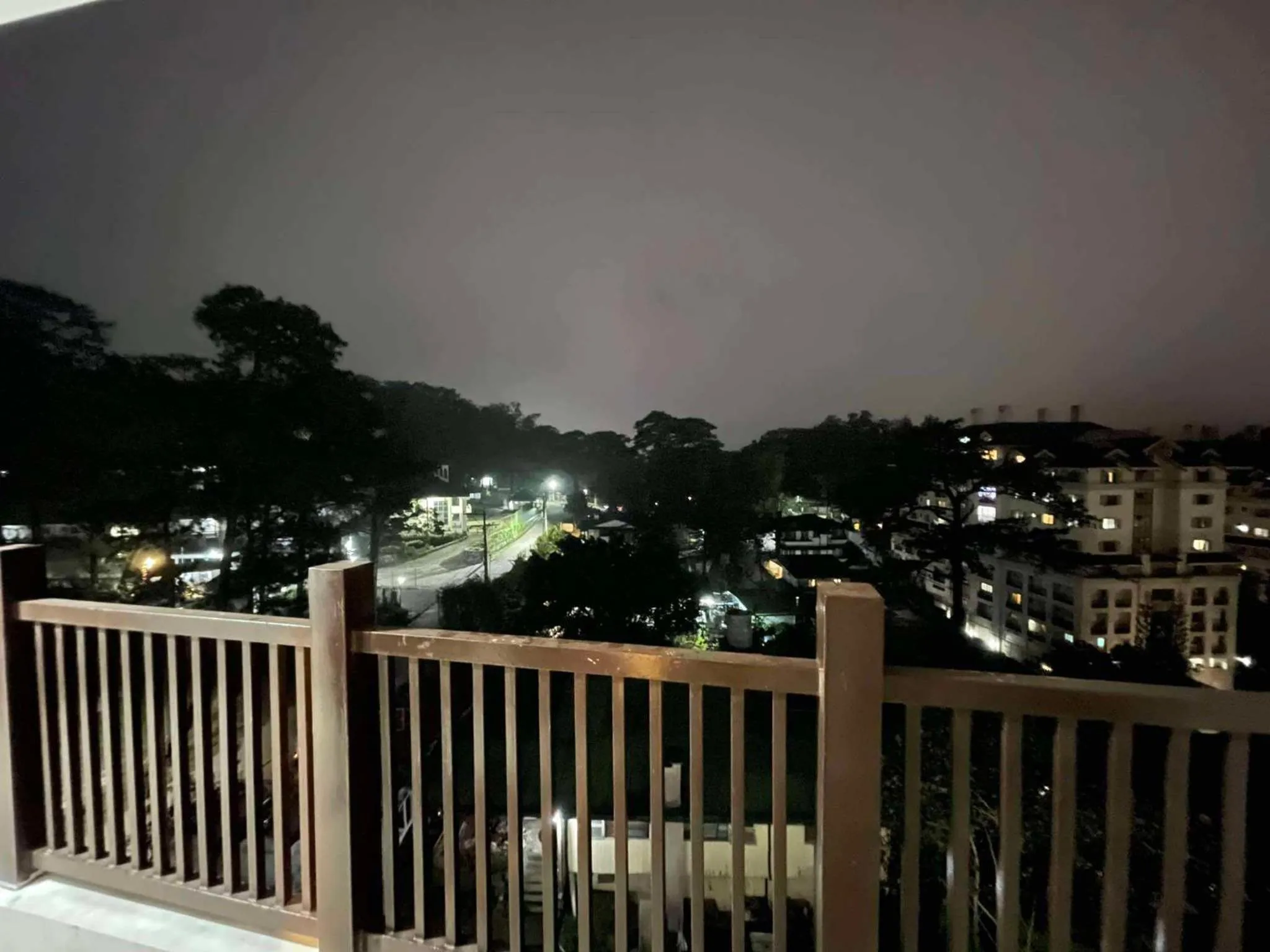 Night in Cozy Pine Suites