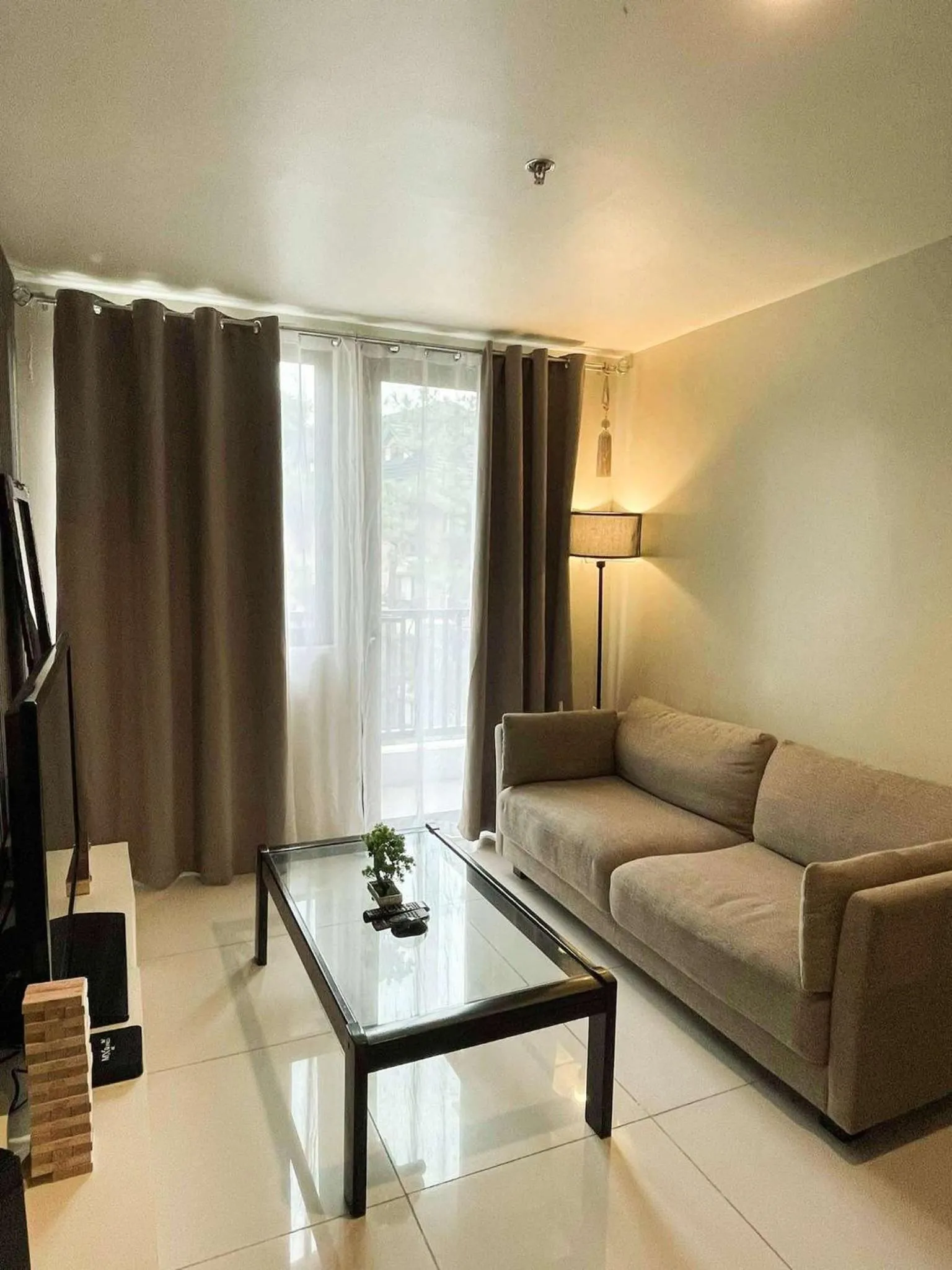 TV and multimedia in Cozy Pine Suites