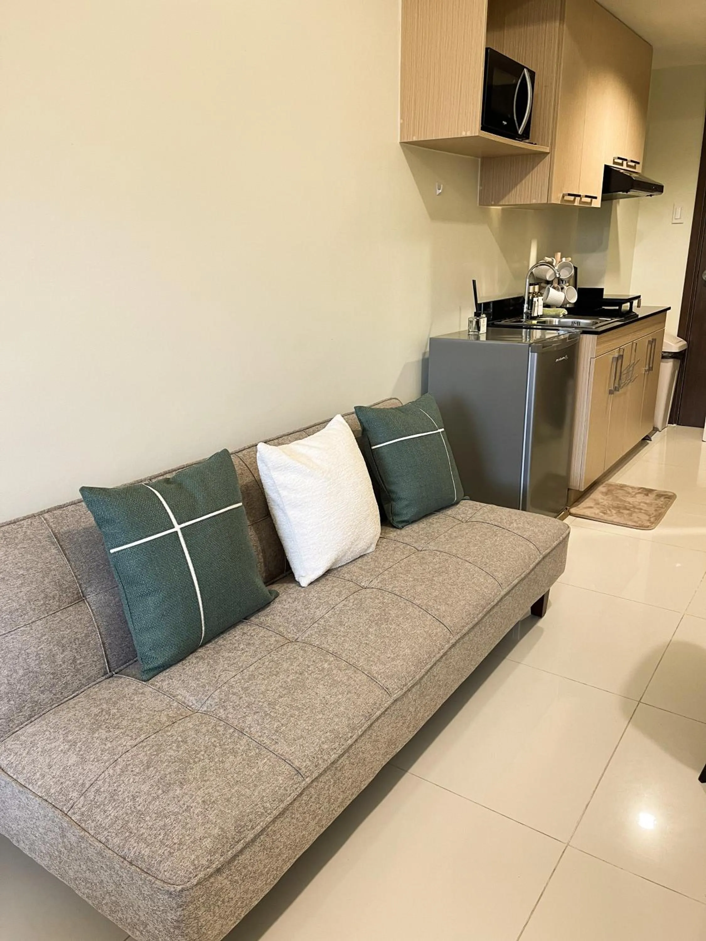 Kitchen or kitchenette in Cozy Pine Suites