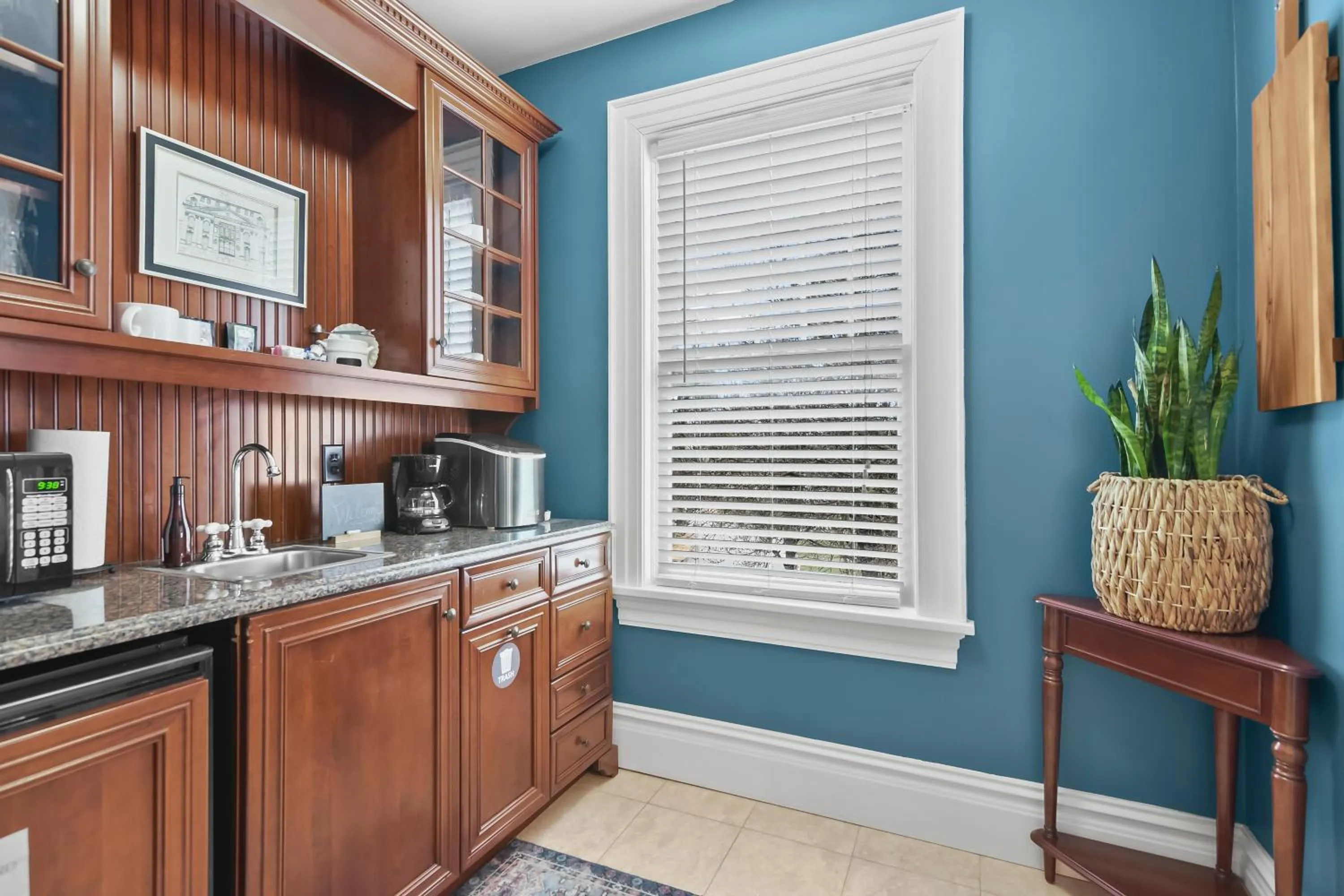 Coffee/tea facilities in The Pasfield House