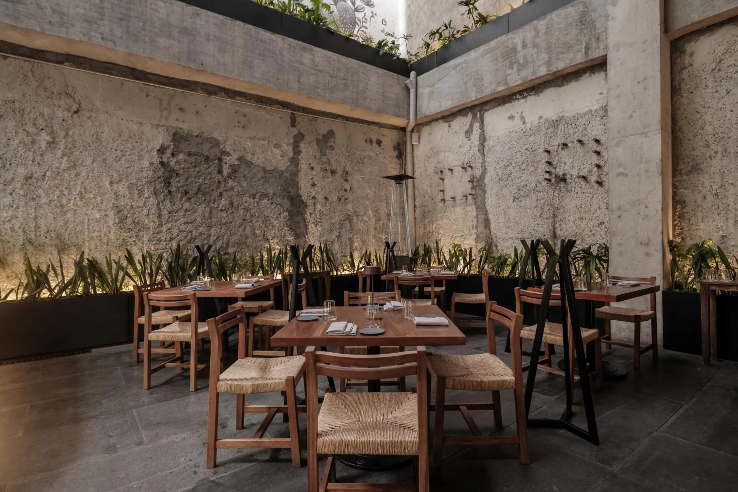 Restaurant/places to eat in Hotel Casa Izel Roma Norte