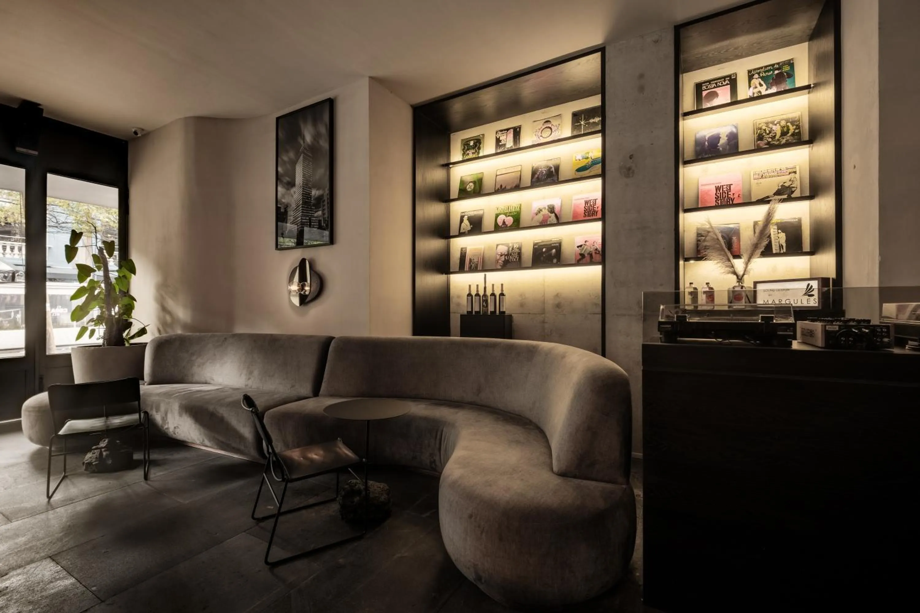 Seating area in Hotel Casa Izel Roma Norte