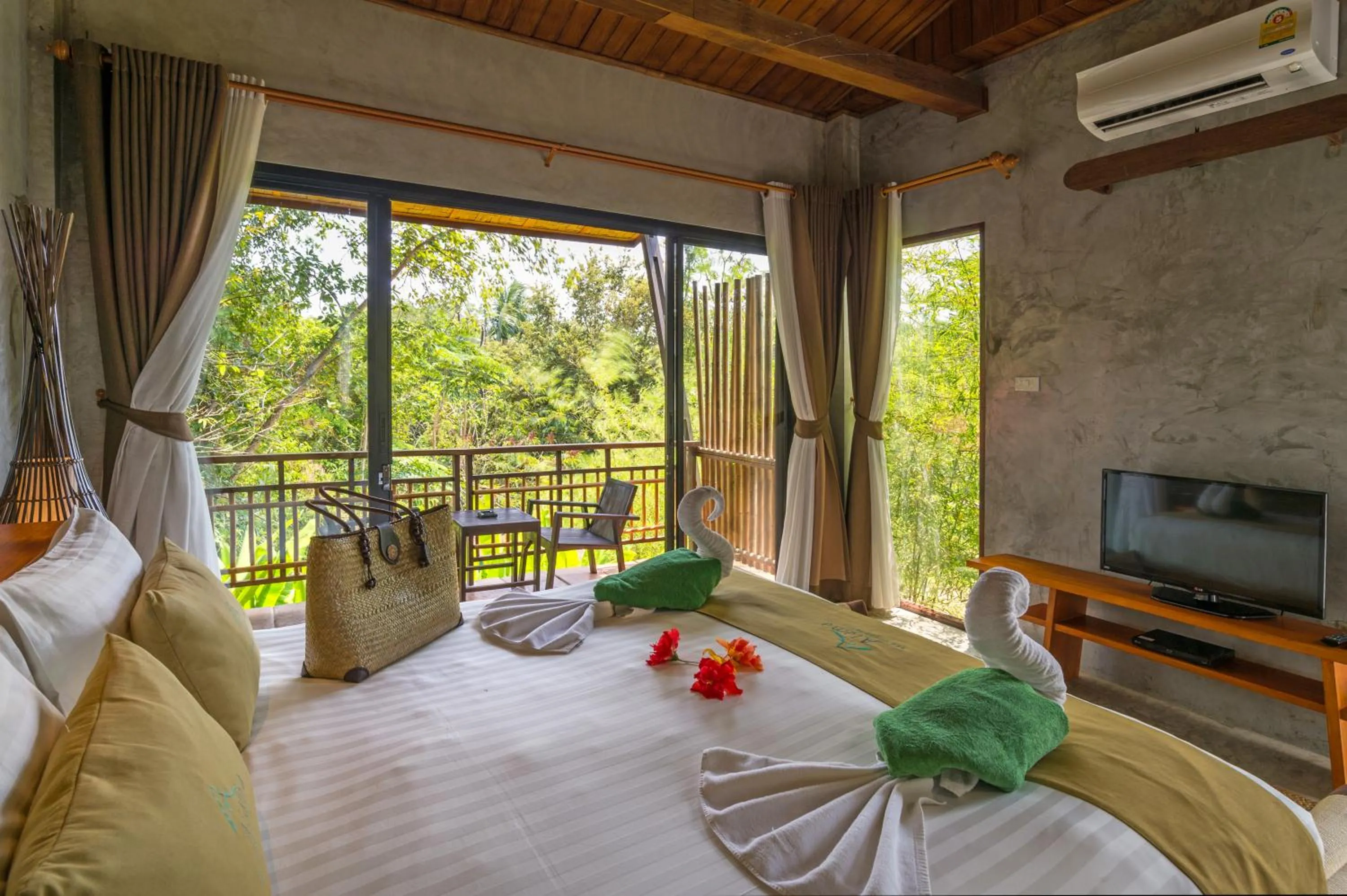 Bedroom, Bed in Alama Sea Village Resort - SHA Extra Plus