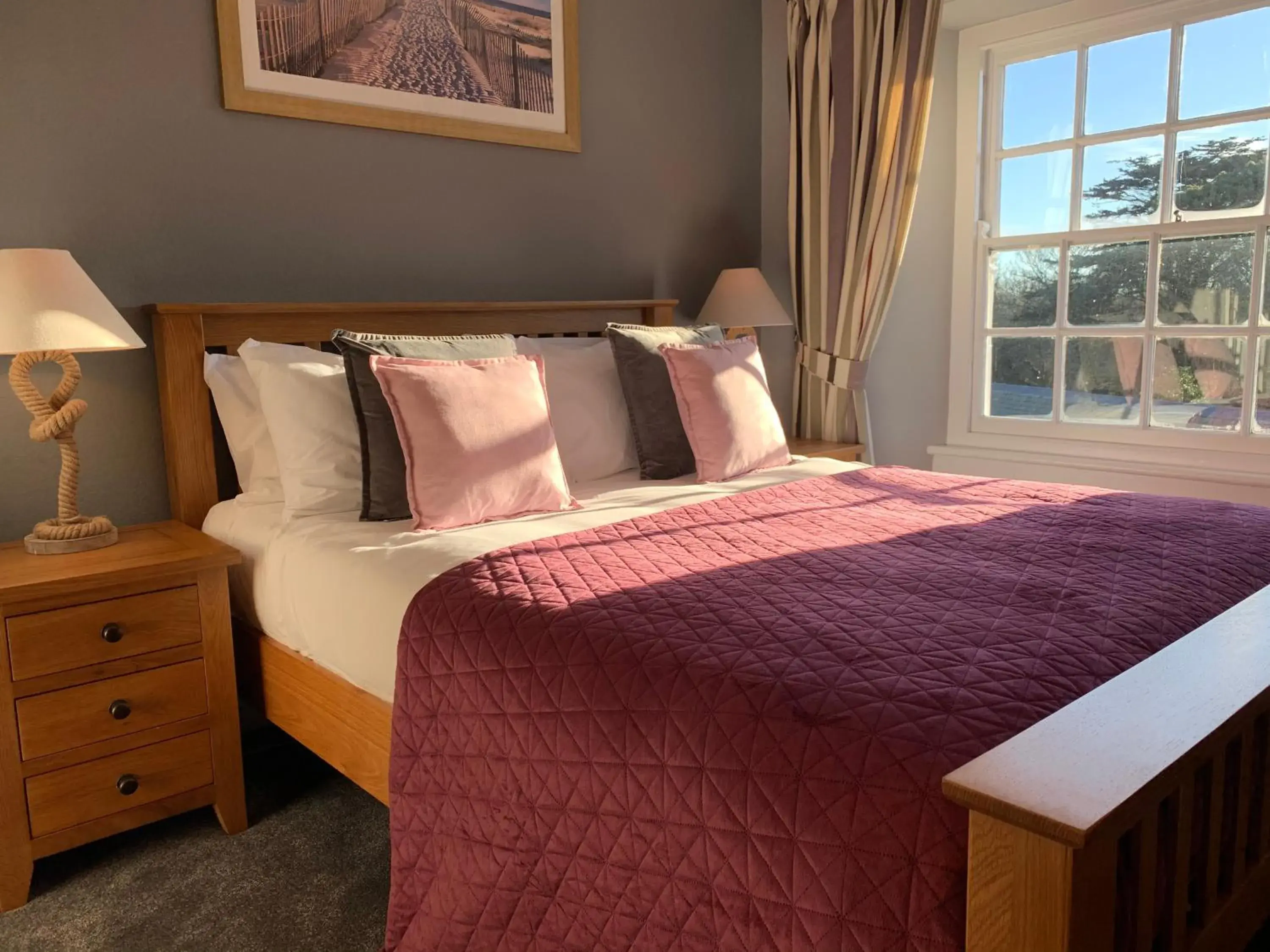 King Room - single occupancy in St Agnes Hotel King Room - single occupancy in St Agnes Hotel