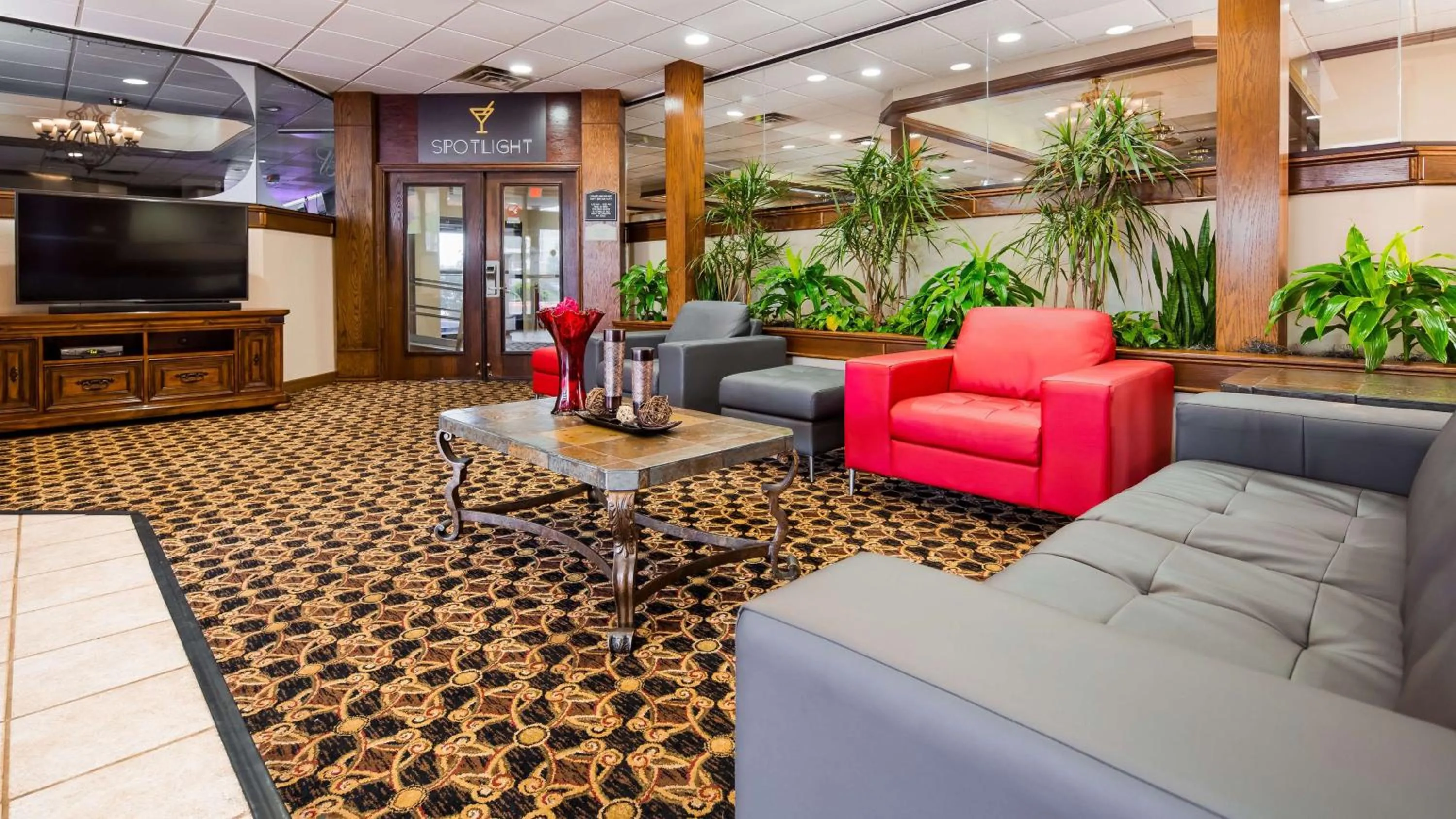 Broadway INN & SUITES OKC