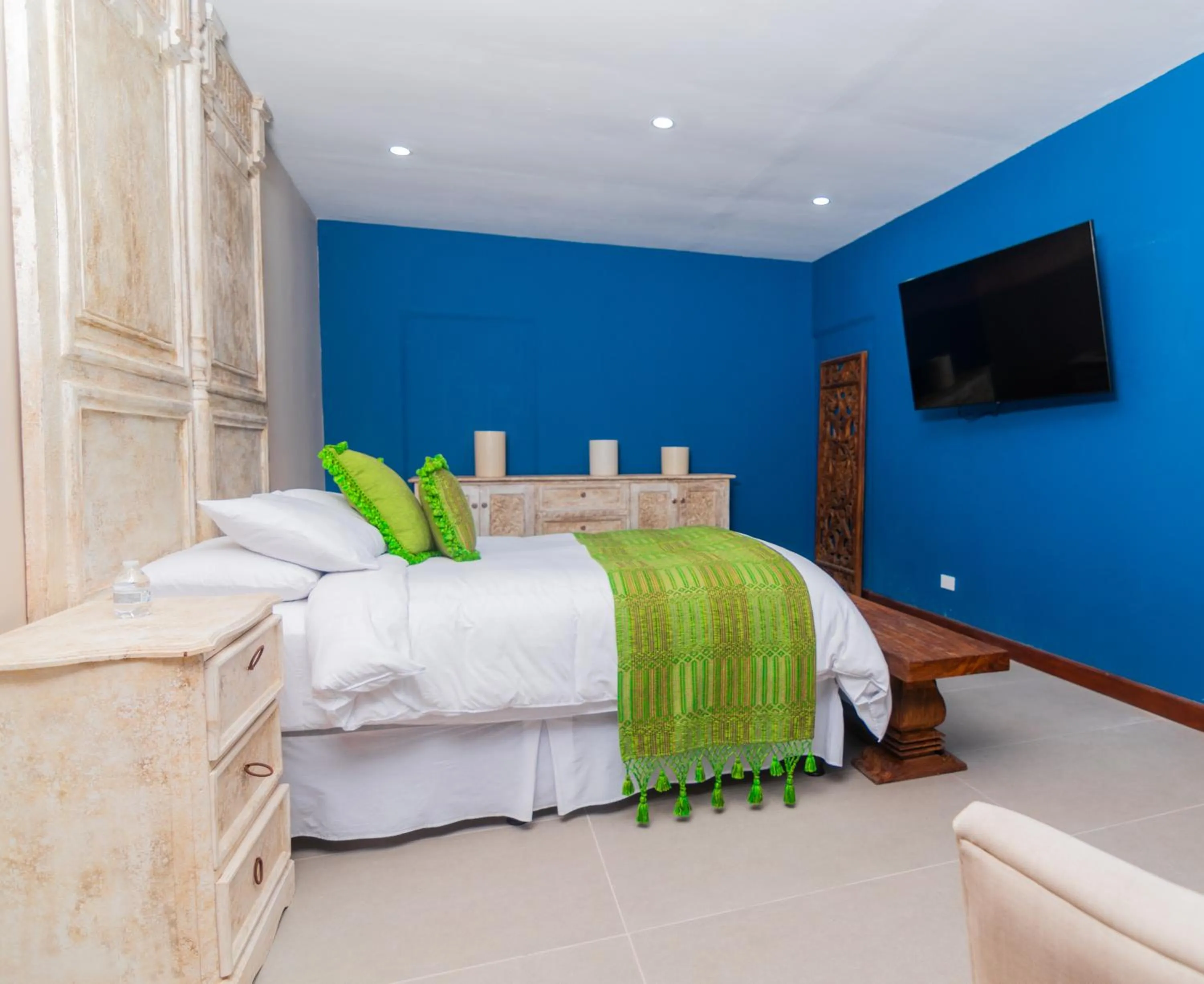 Superior King Room - single occupancy in Santa Margarita