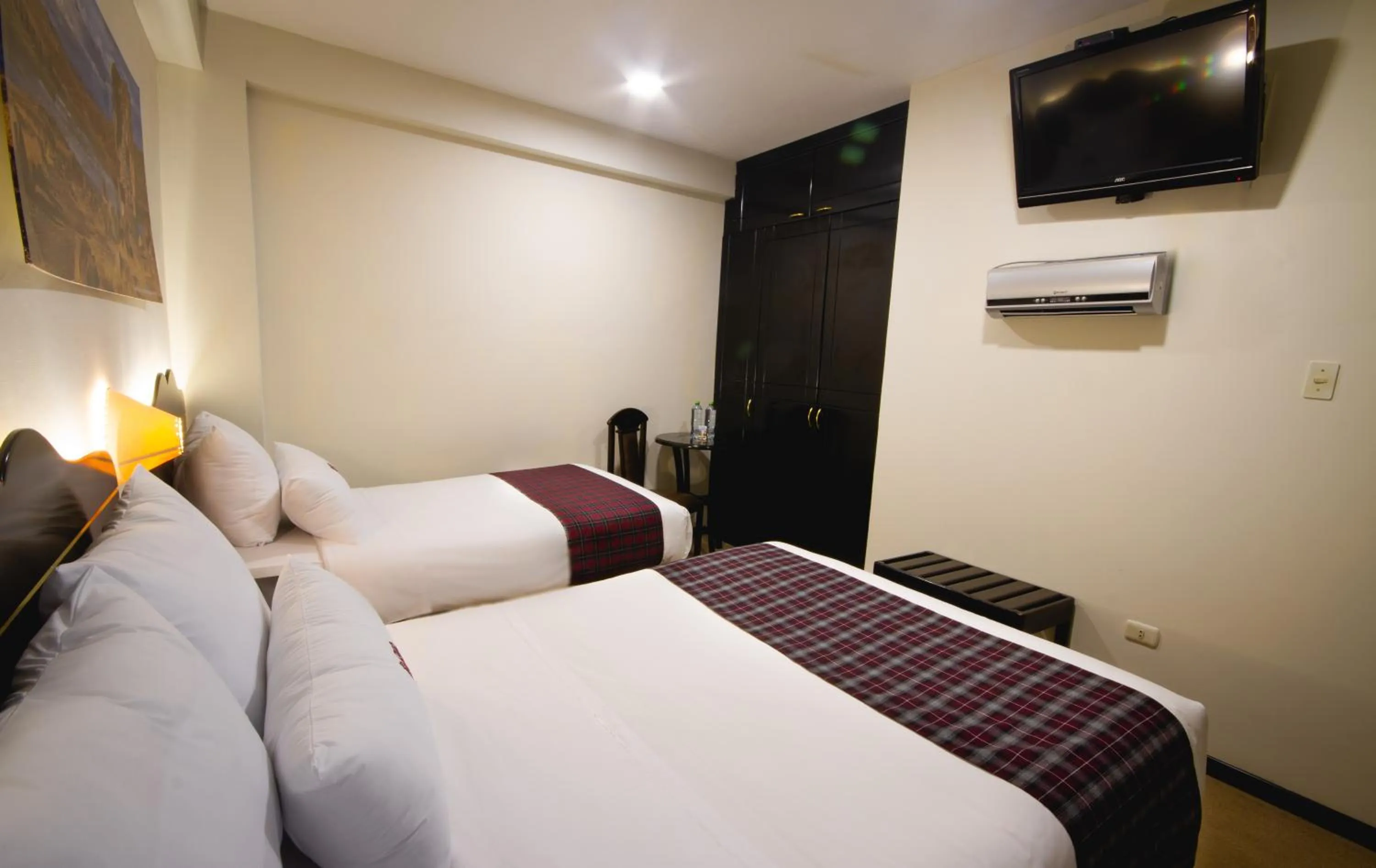 Photo of the whole room, Bed in TerraMistica - Puno Centro