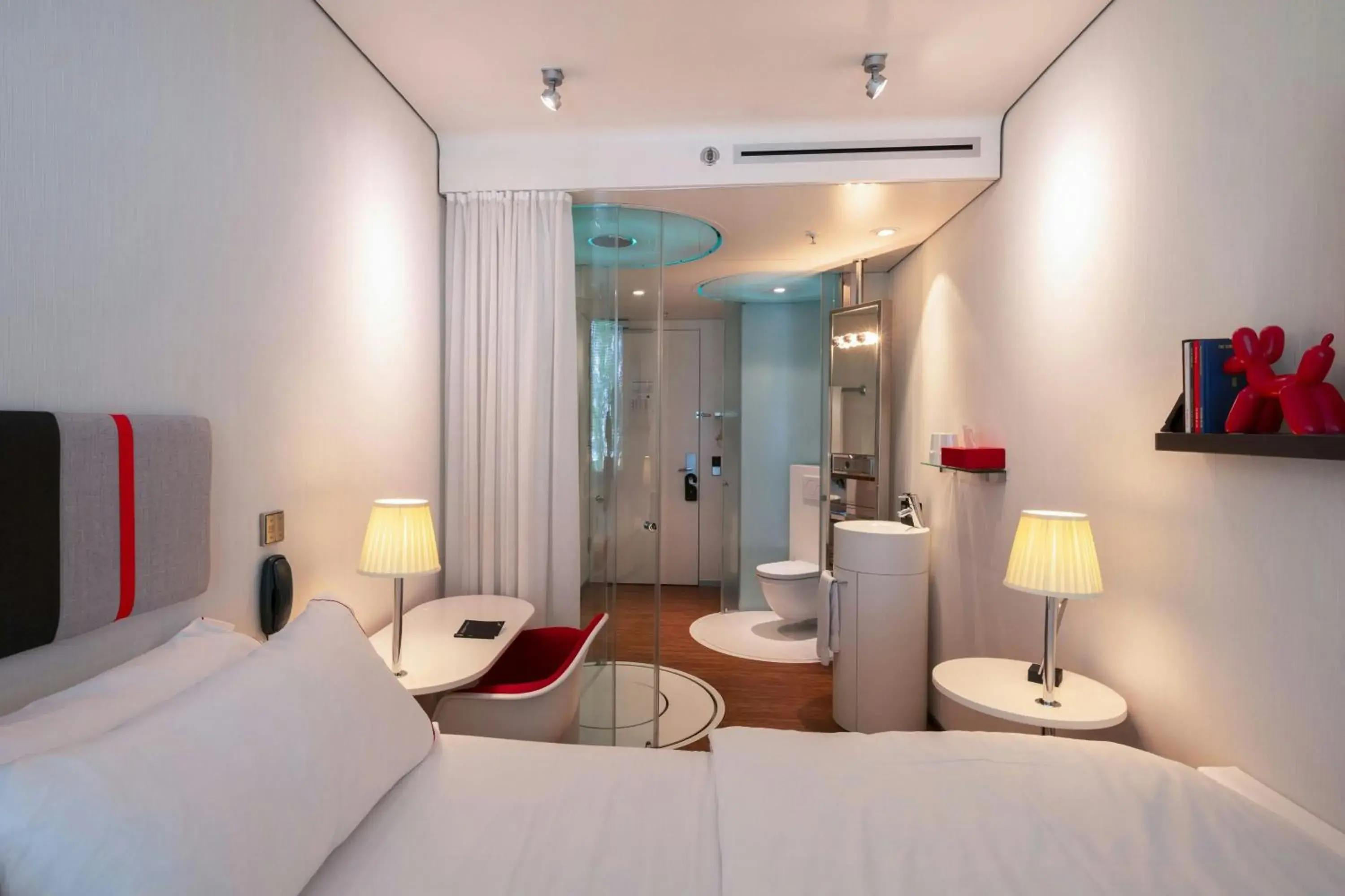 Bedroom, Bed in citizenM Schiphol Airport Bedroom, Bed in citizenM Schiphol Airport