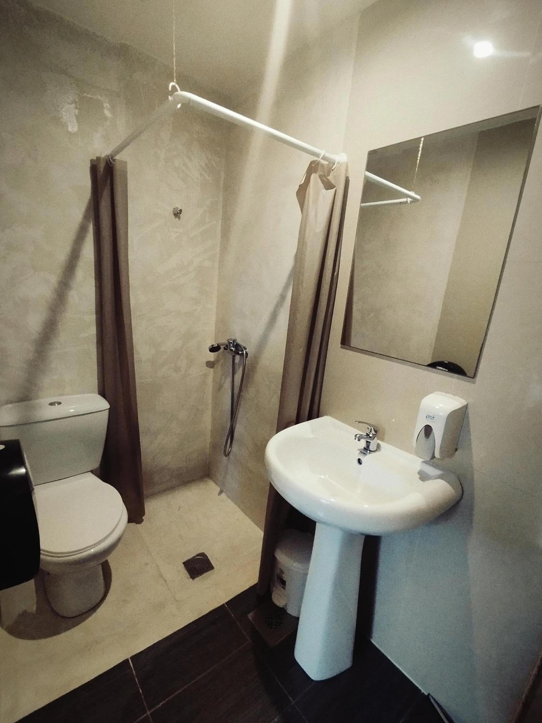 Shower in Chania Hostel Youth 18-50