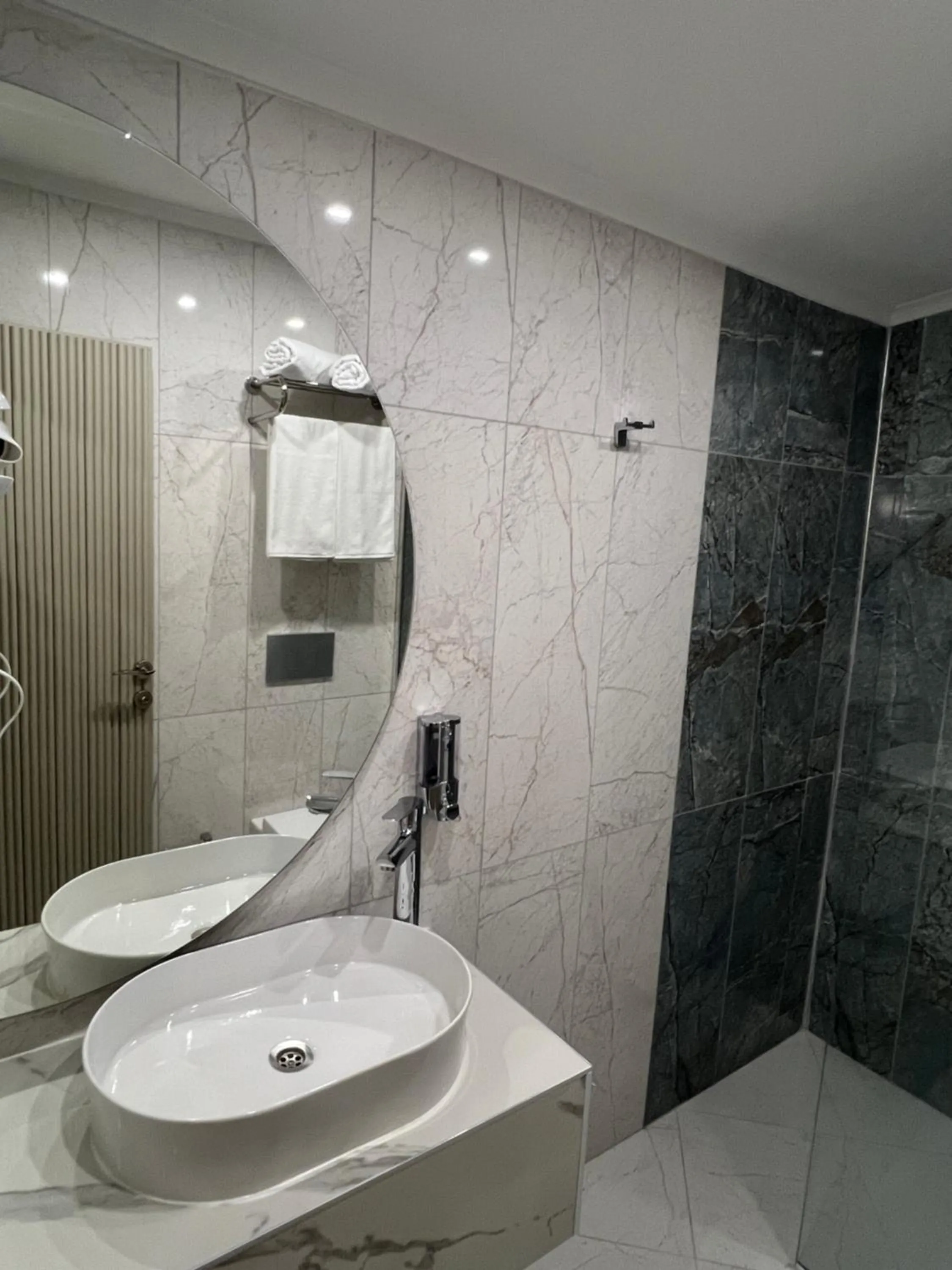 Shower in The Aramis Galata Hotel