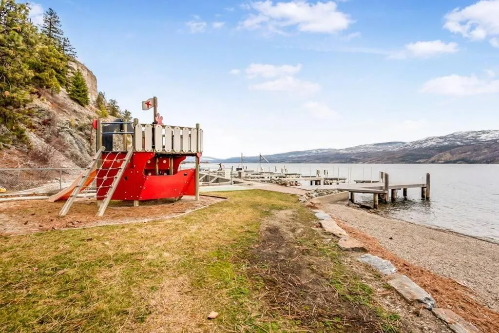 The Perfect Getaway Cabin in the Okanagan #6