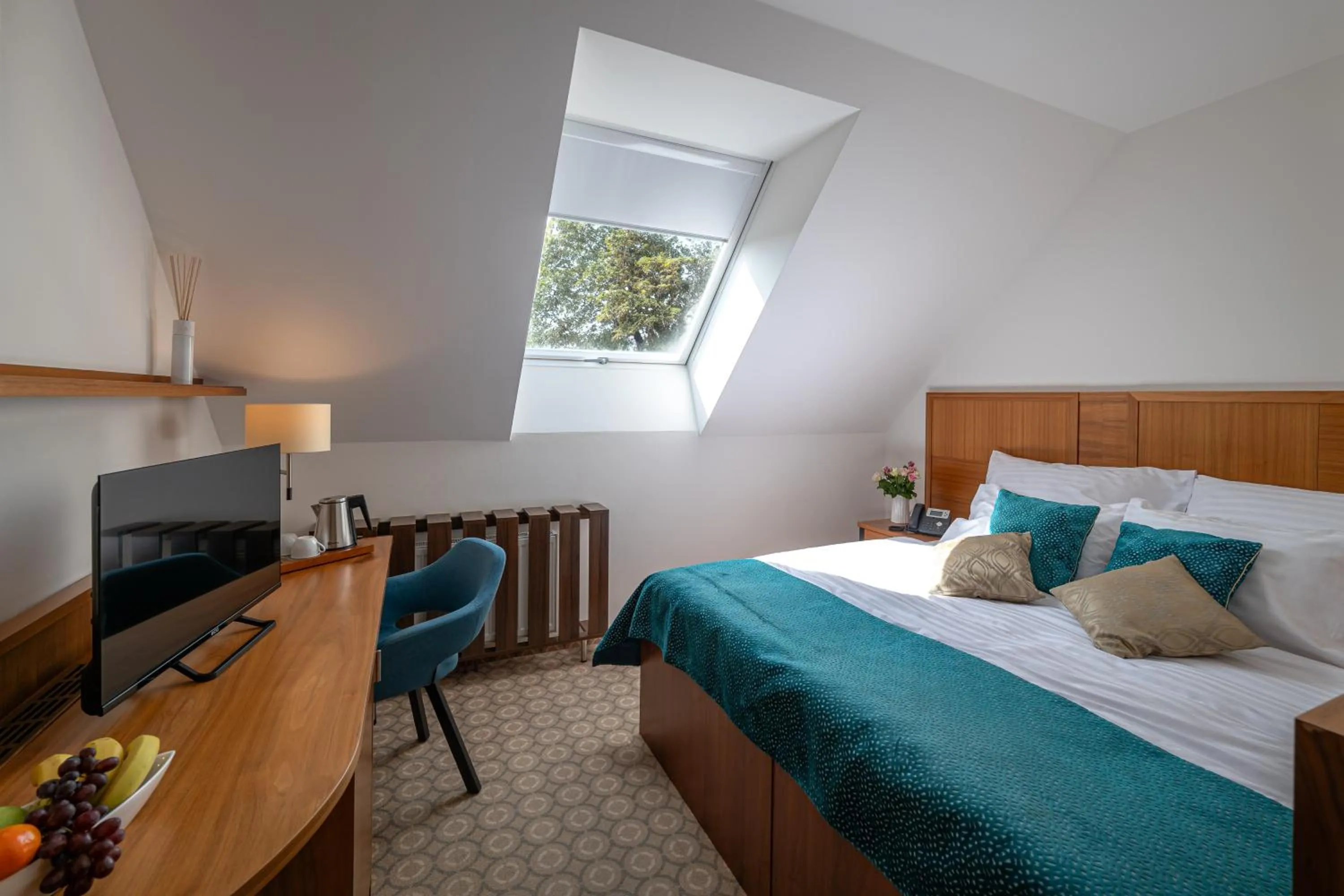 Bedroom, Bed in Hotel Silenzio