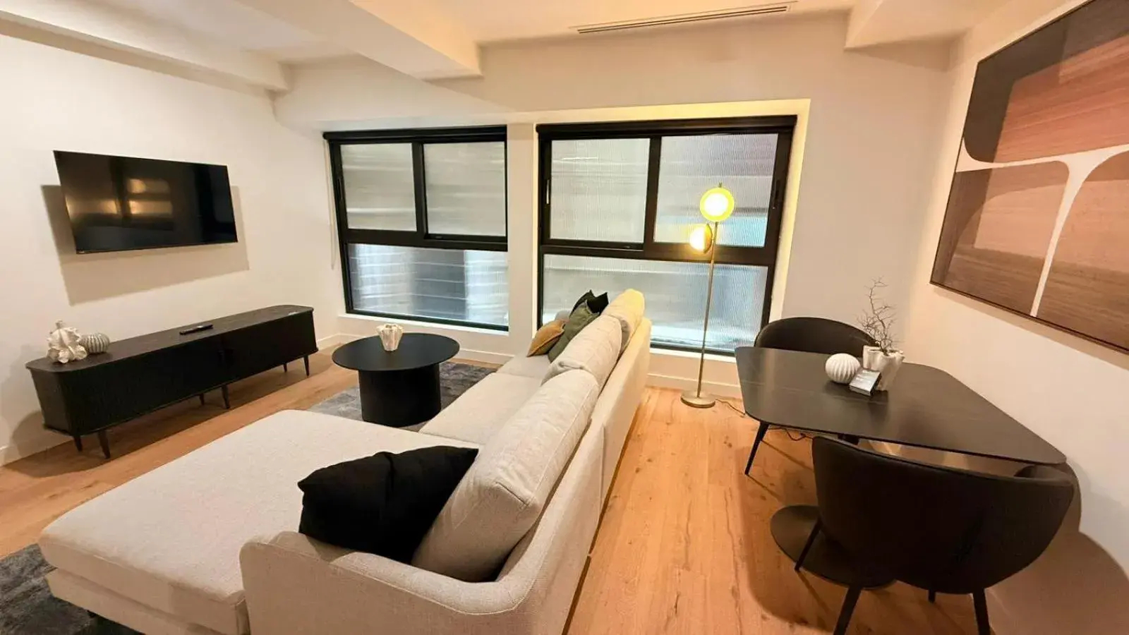One-Bedroom Superior Apartment in Absolute Collins Apartments One-Bedroom Superior Apartment in Absolute Collins Apartments